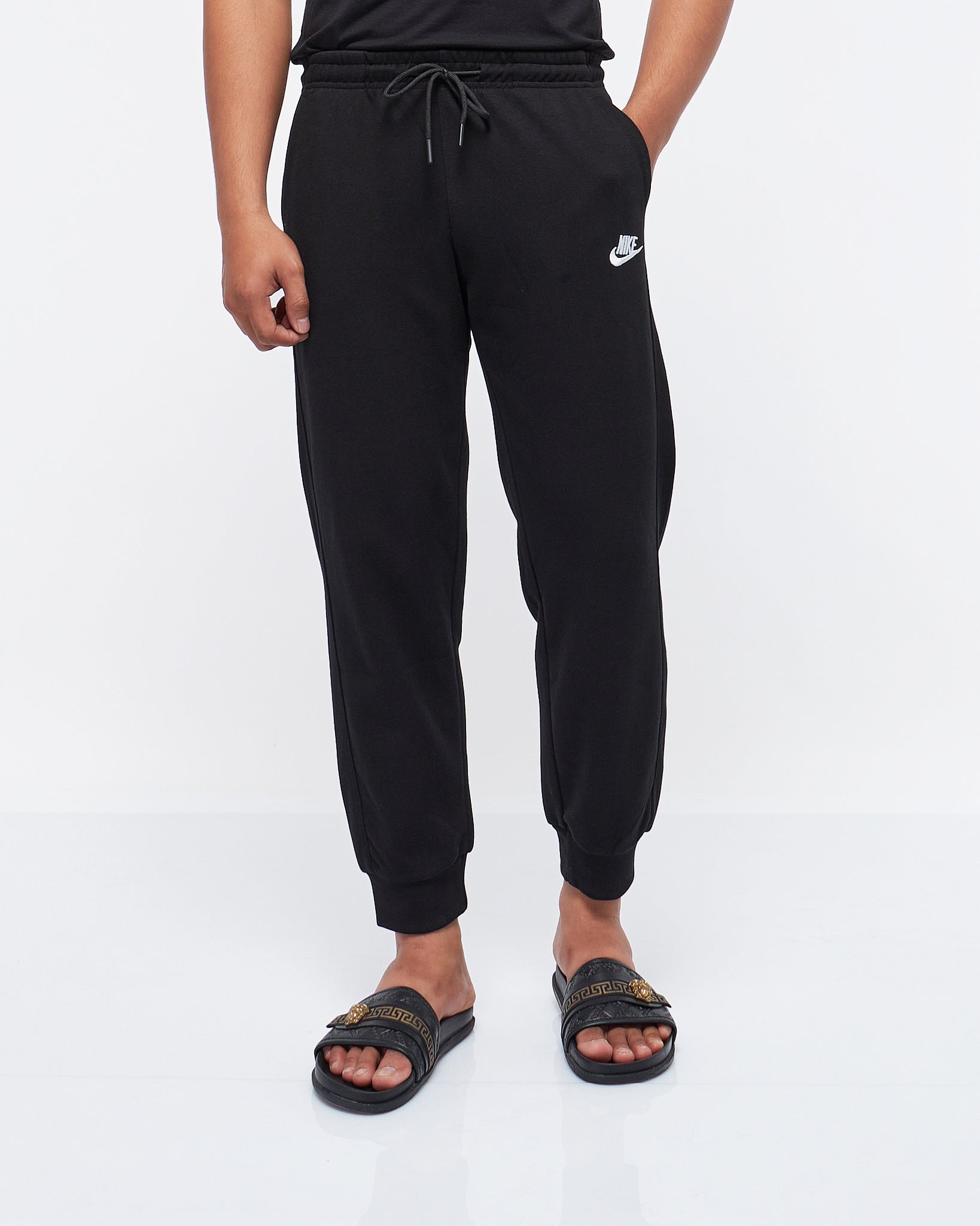 MOI OUTFIT-Swooh Logo Printed Men Jogger 22.90