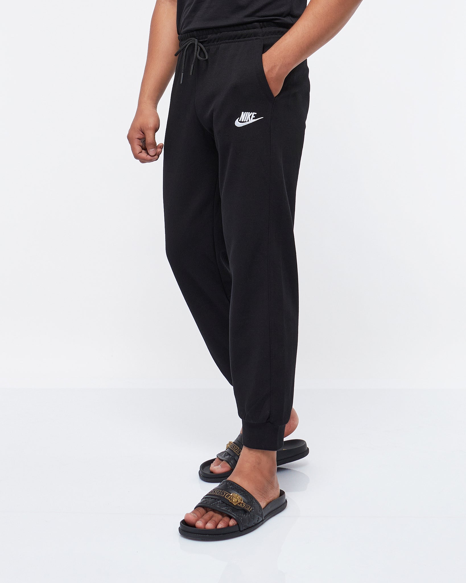 MOI OUTFIT-Swooh Logo Printed Men Jogger 22.90