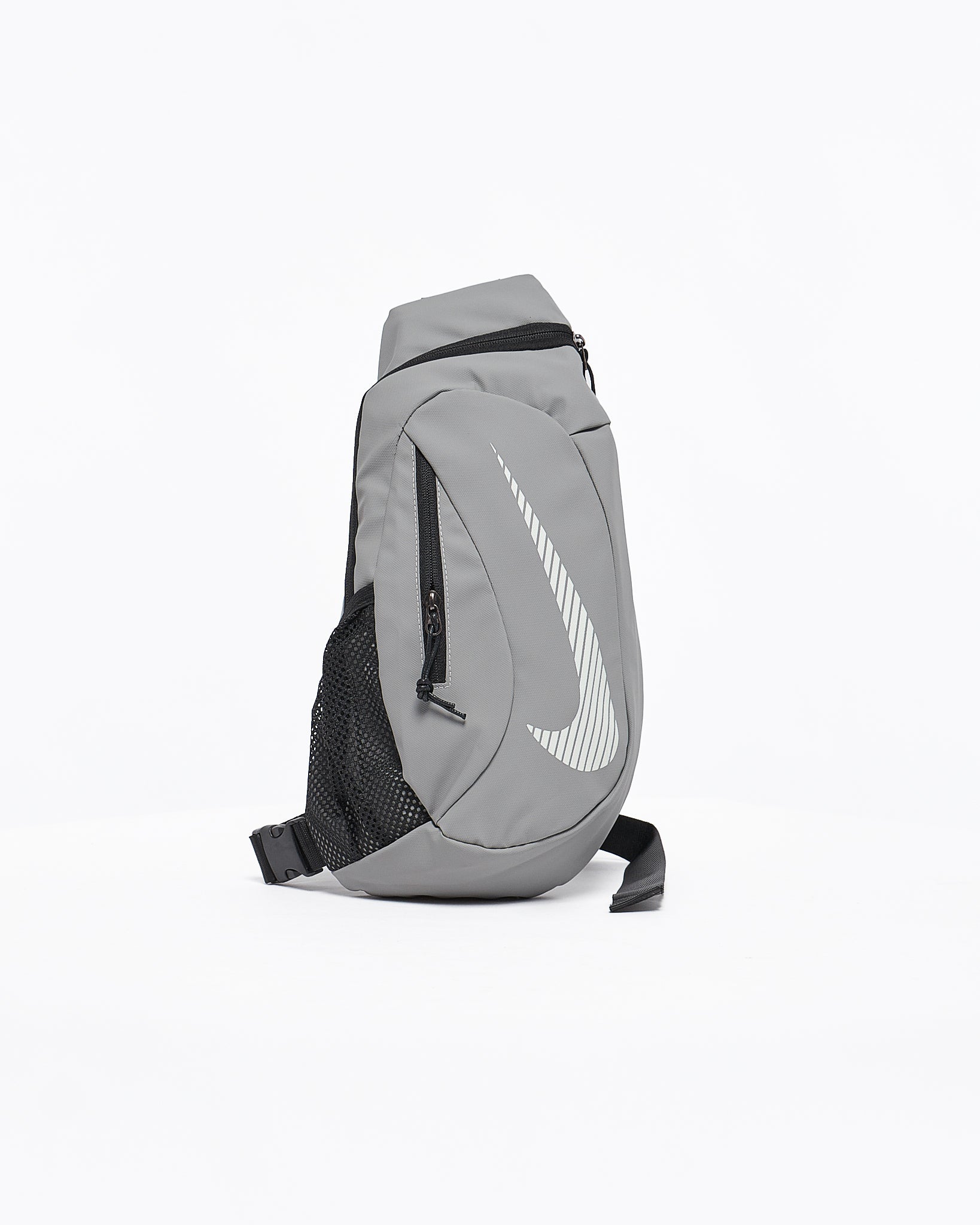 MOI OUTFIT-Swooh Striped Logo Unisex Bumbag 16.90