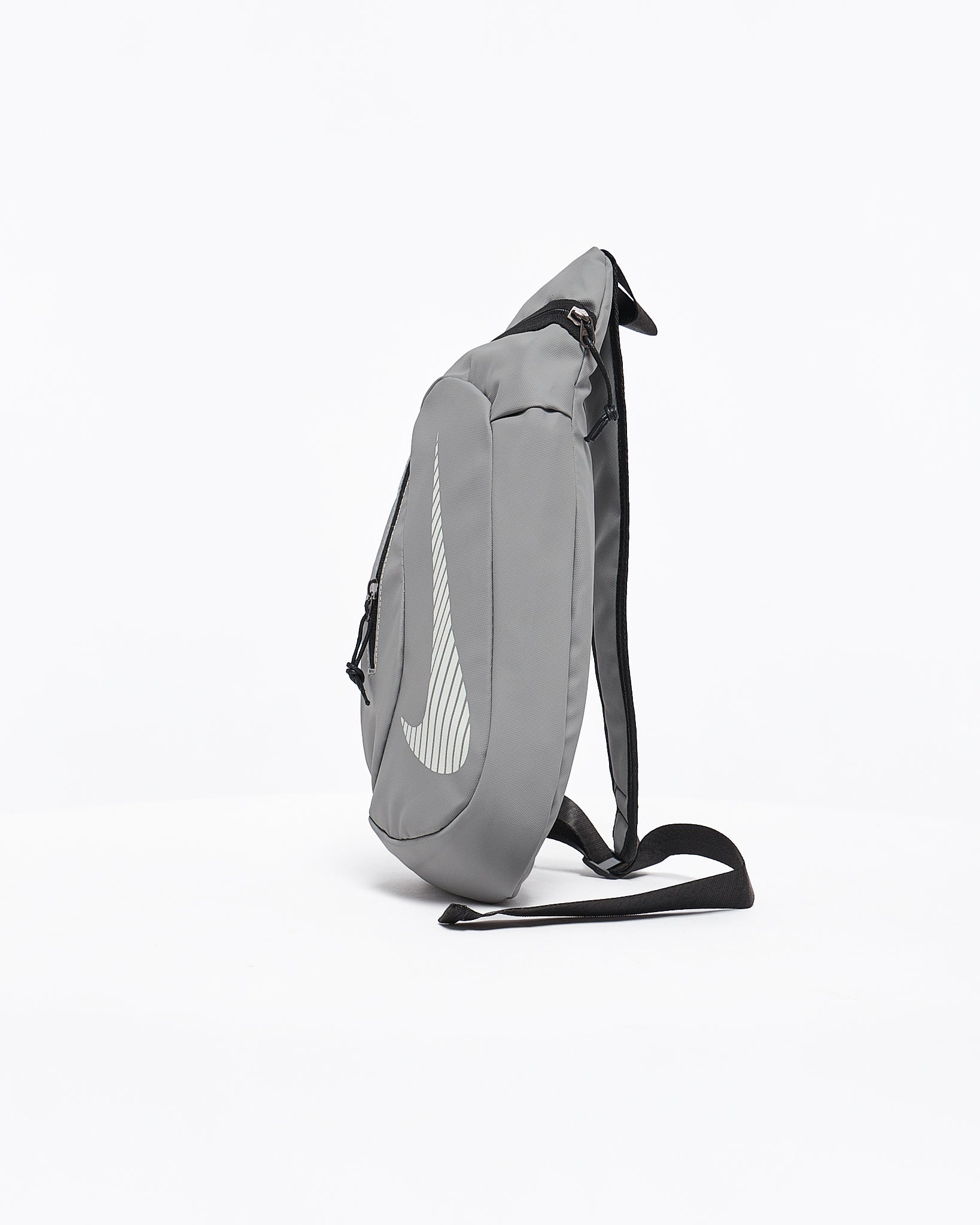 MOI OUTFIT-Swooh Striped Logo Unisex Bumbag 16.90