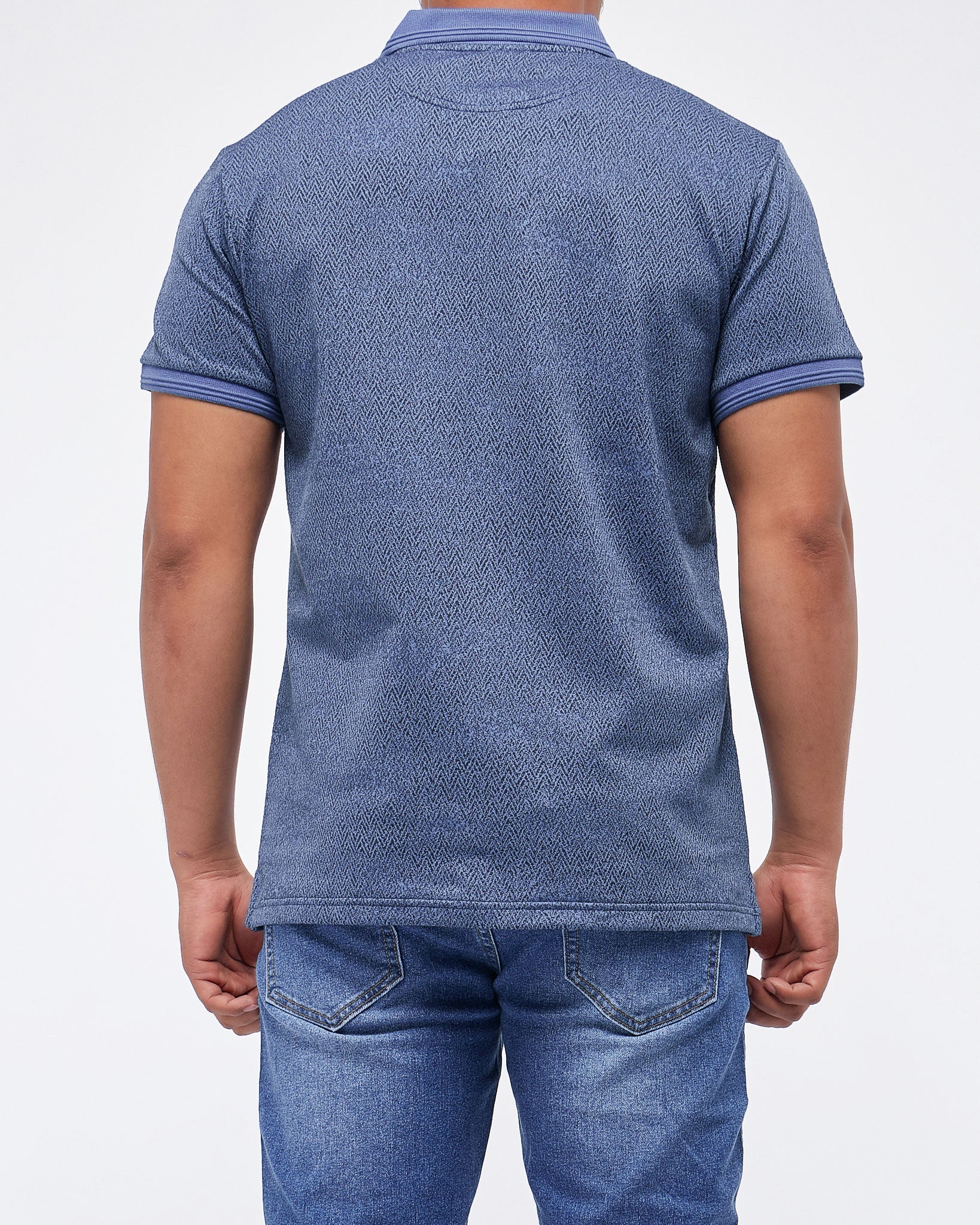 MOI OUTFIT-Texture Pattern Logo Embroidered Men Polo Shirt 18.90
