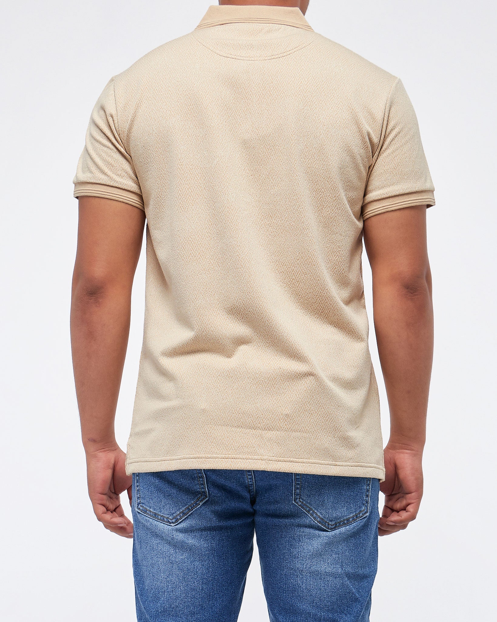 MOI OUTFIT-Texture Pattern Logo Embroidered Men Polo Shirt 18.90