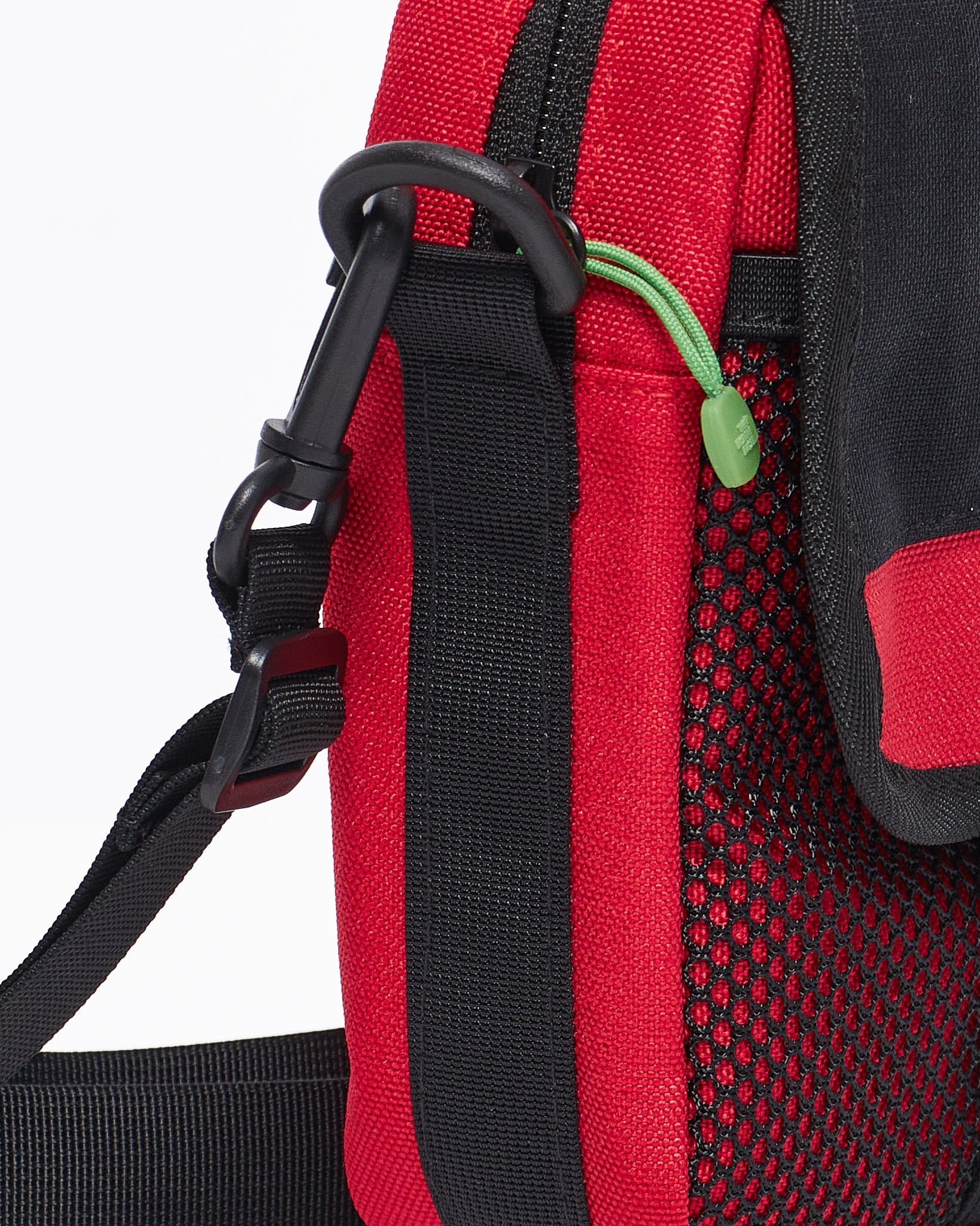 MOI OUTFIT-TNF Logo Embroidered Unisex Sling Bag 15.90