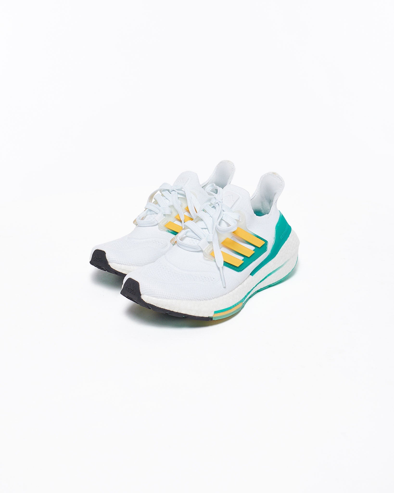 MOI OUTFIT-Ultraboost Lady Shoes 74.90