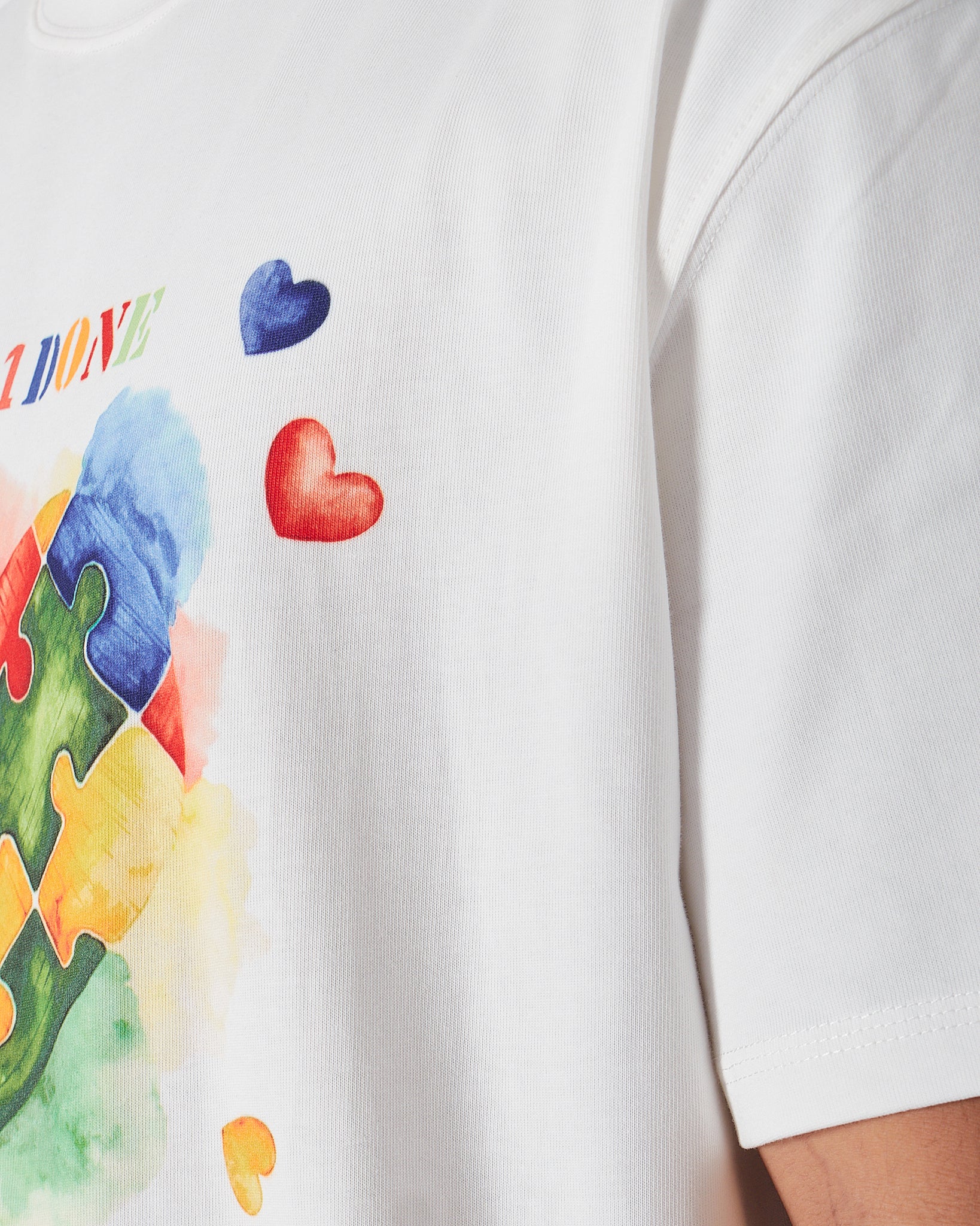 MOI OUTFIT-WE1 Purple Heart Men White T-Shirt 25.90