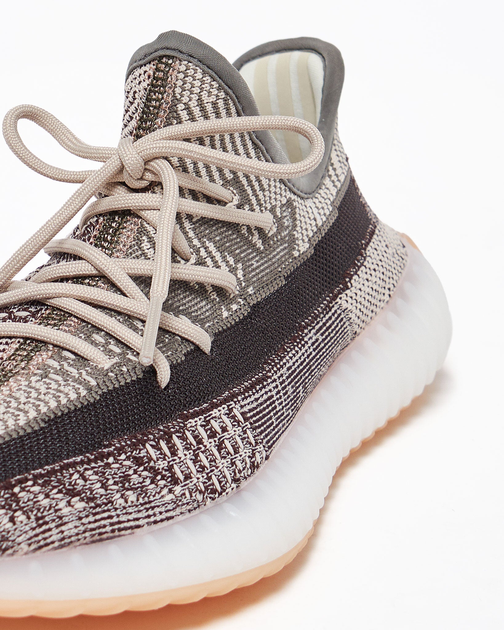 MOI OUTFIT-Yeezy Boost Men Shoes 75.90
