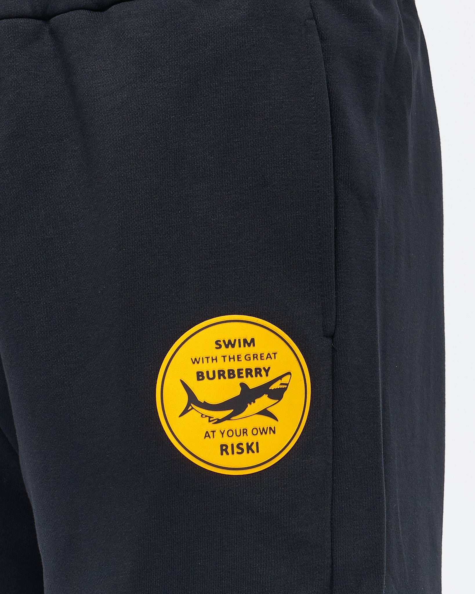 MOI OUTFIT-Yellow Fish Embroidered Men Shorts 18.90