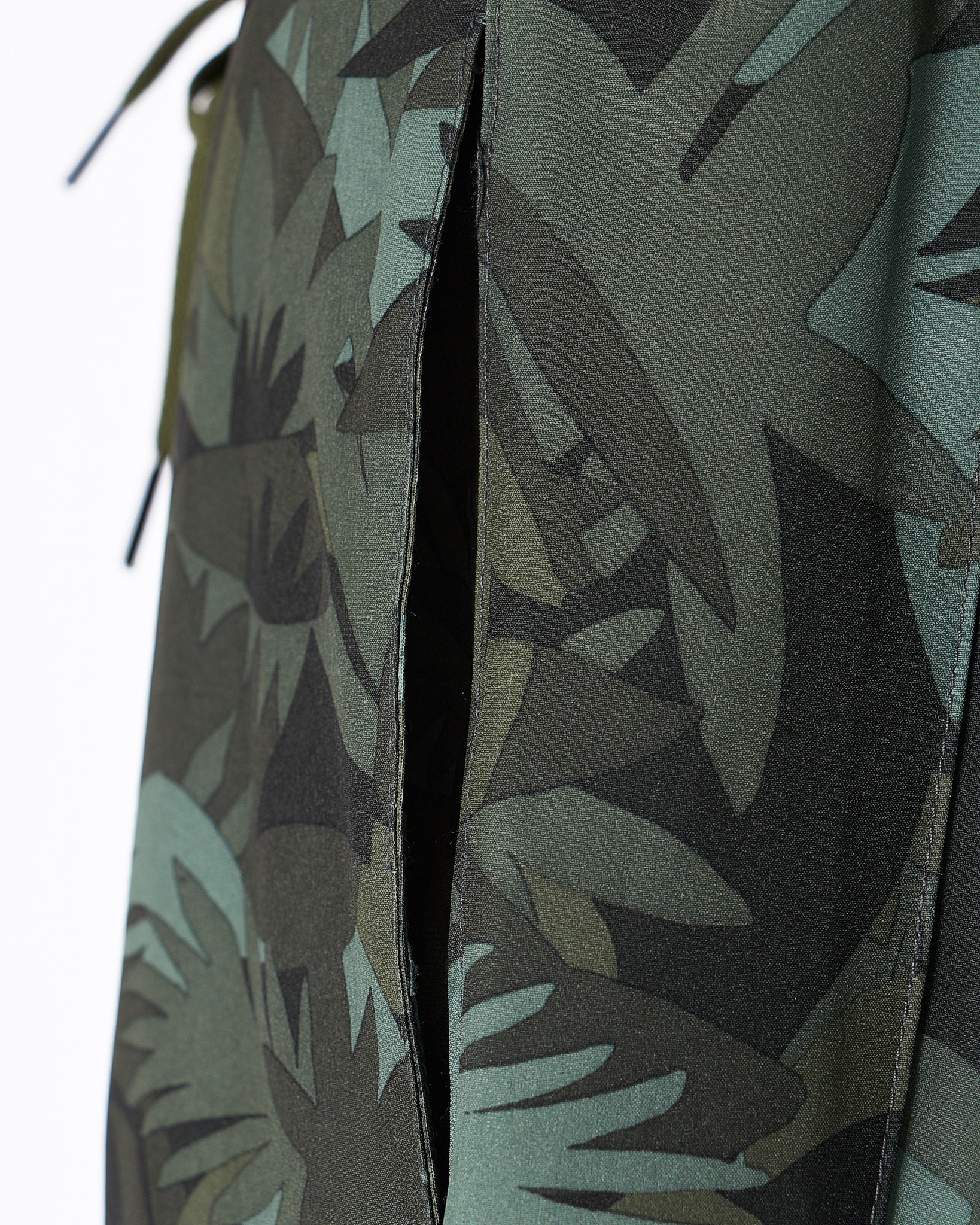 MOI OUTFIT-ZAR Men Tropical Swimwear 14.50