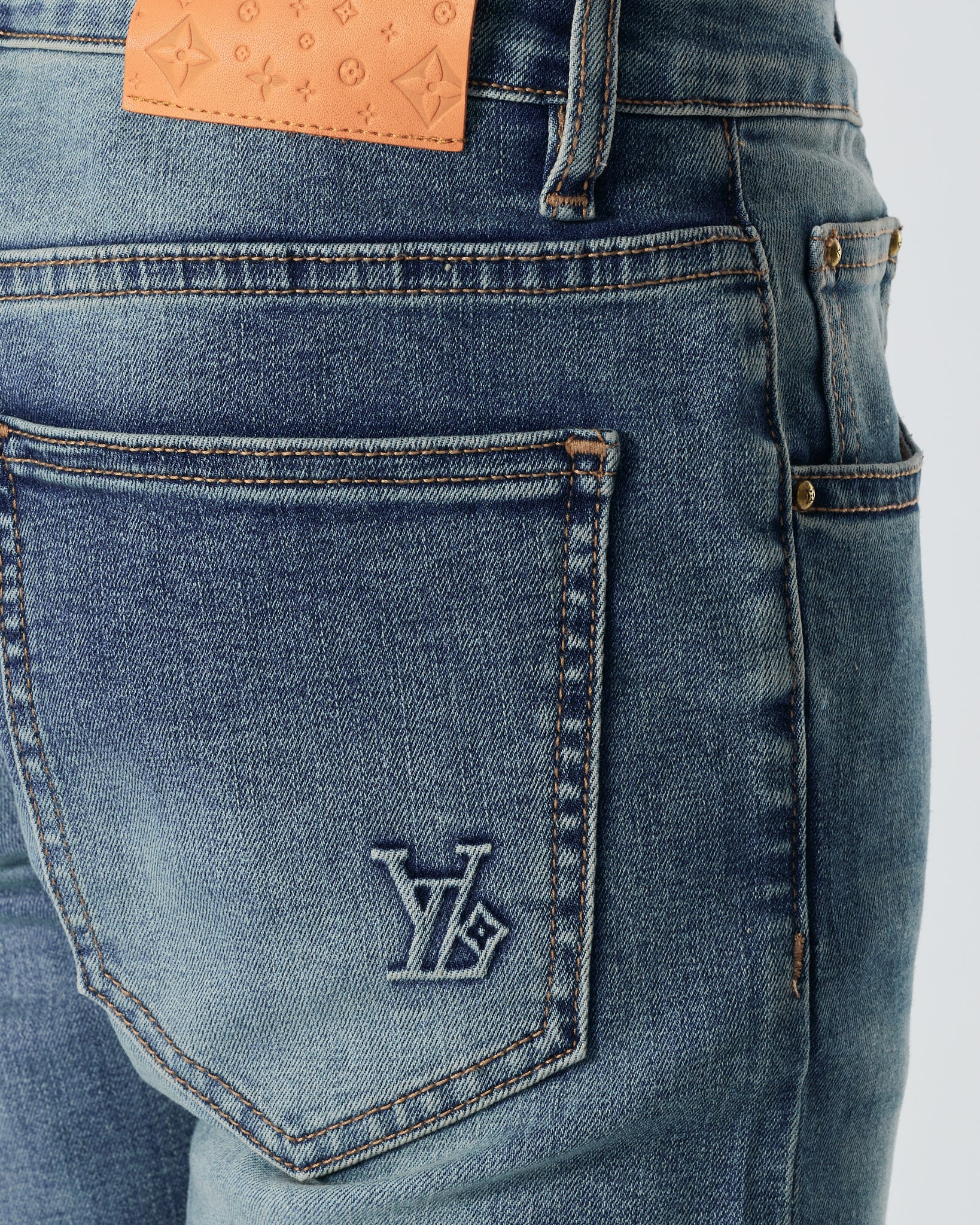 LV Men Slim Fit Light Blue Jeans 25.90