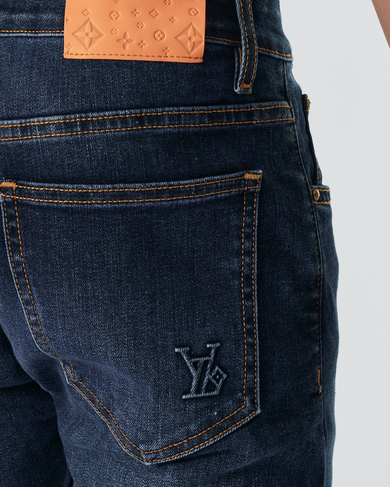 LV Men Slim Fit Dark Blue Jeans 25.90