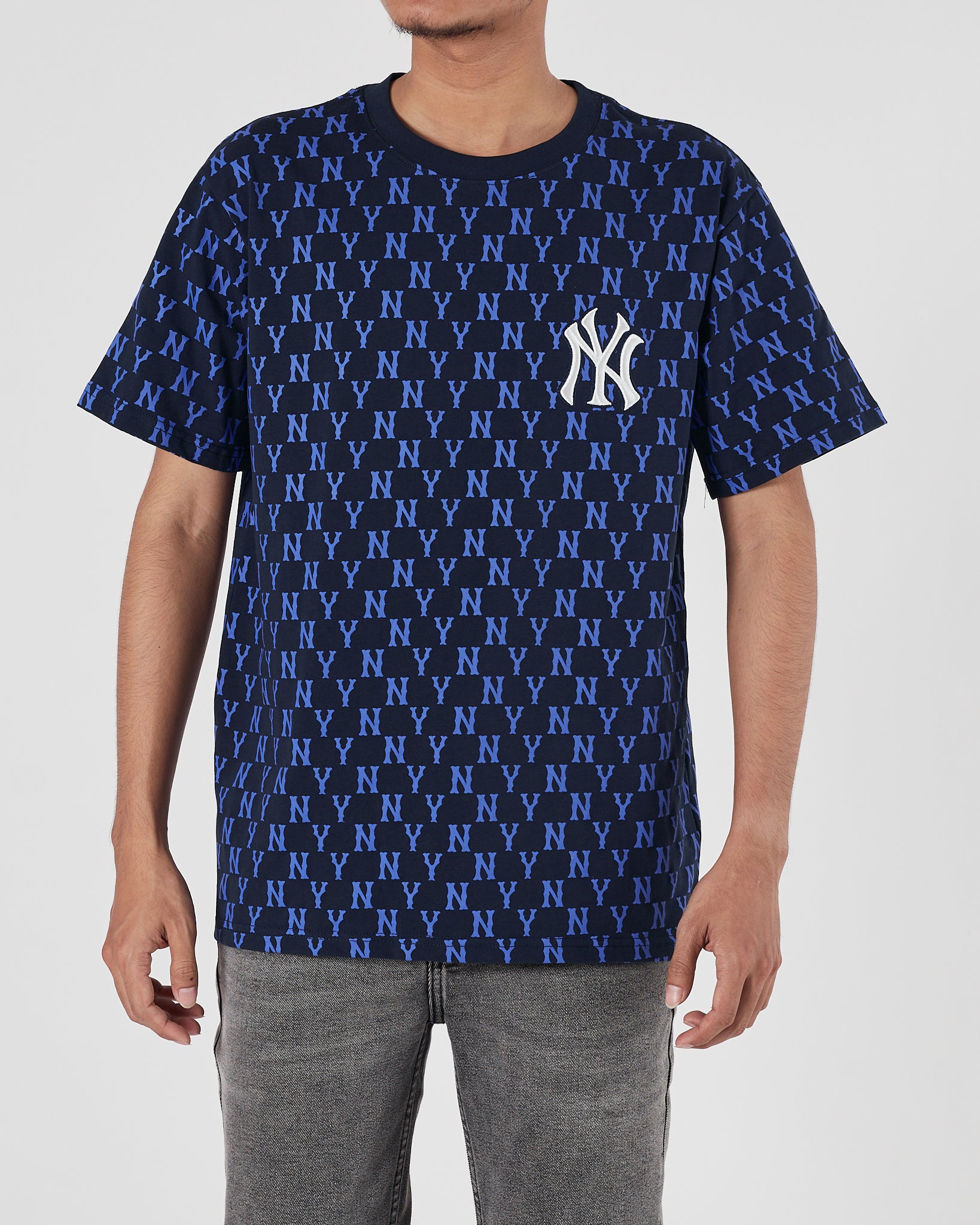 MLB NY Over Printed Men Navy T-Shirt 17.90