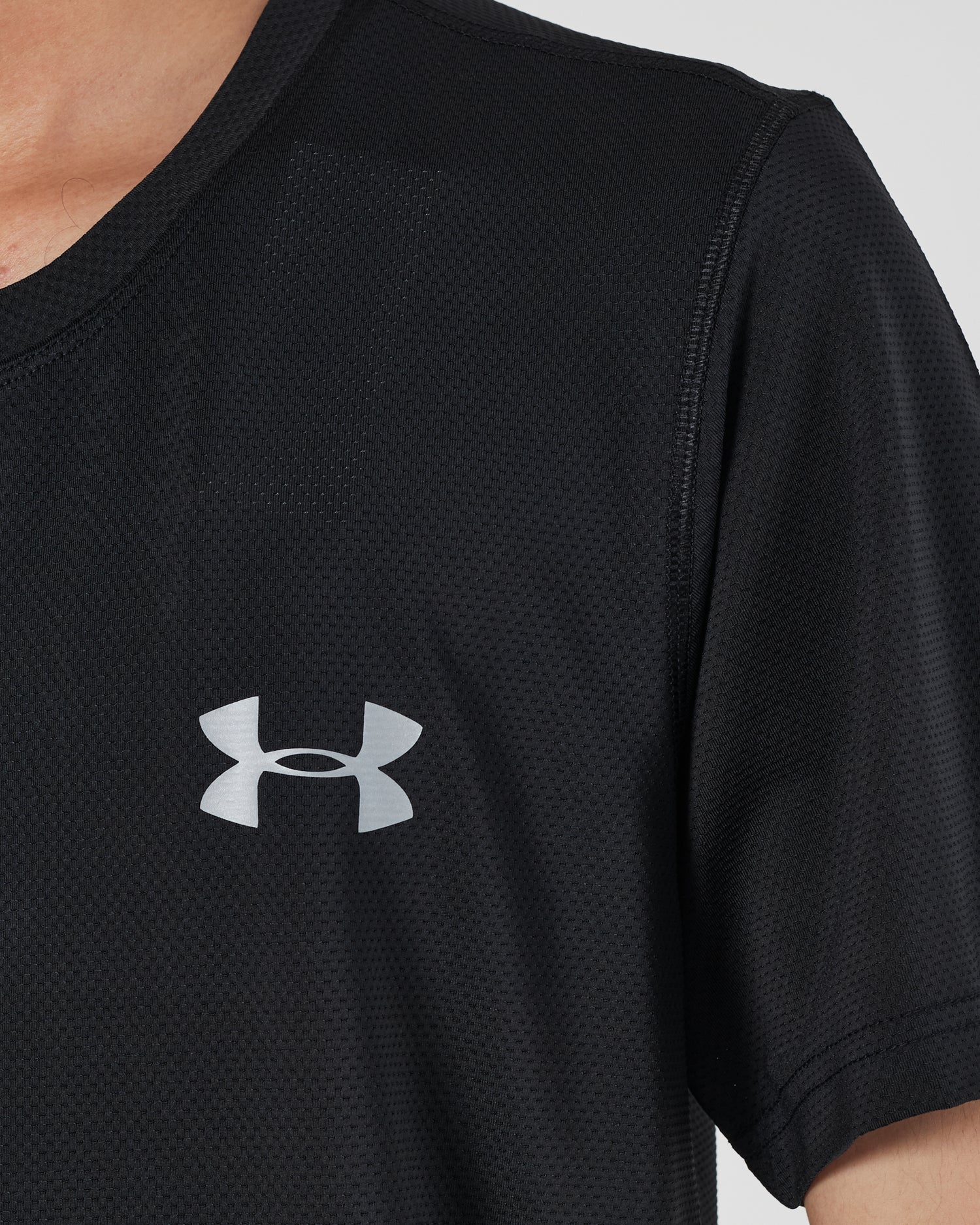 UA Men Black Sport T-Shirt 13.90