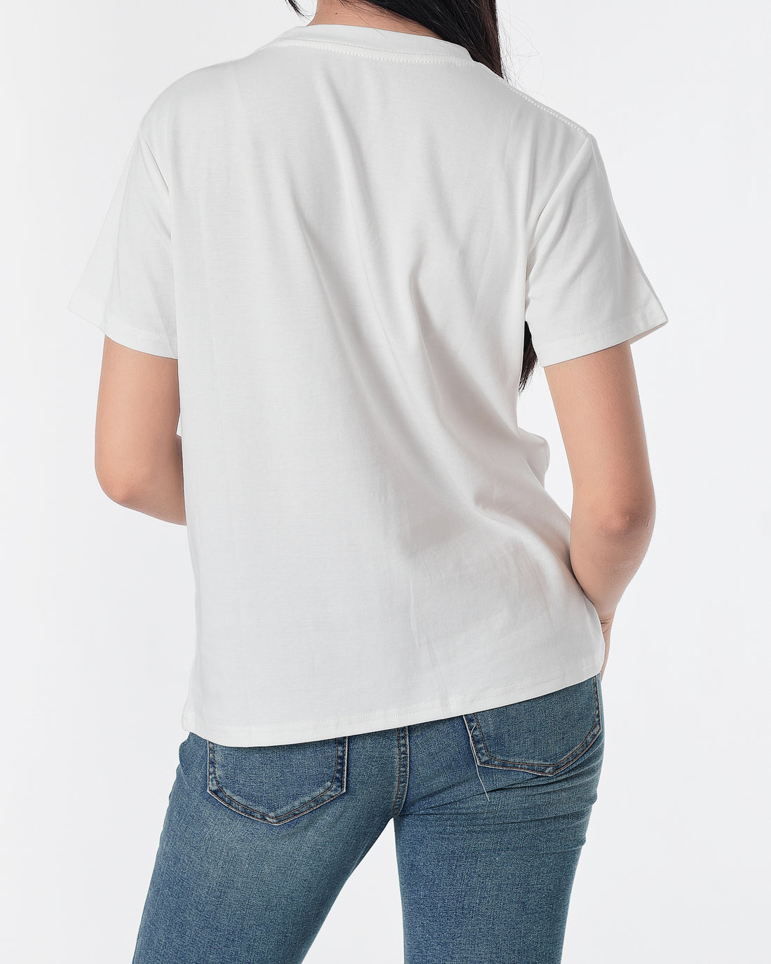 MIU Rhinestone Neck Chain Lady White T-Shirt 27.90