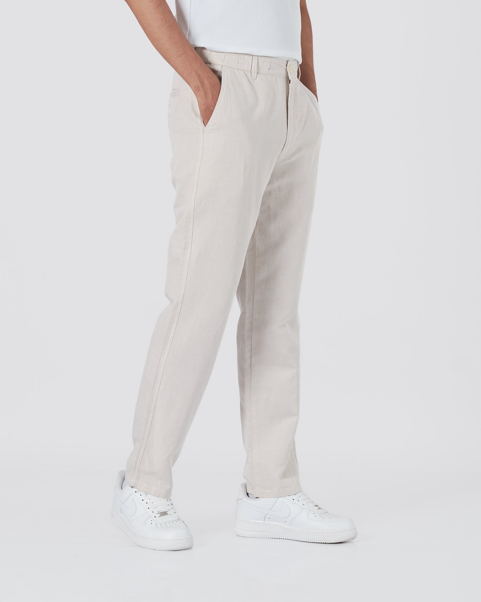 GAP Men Cotton Cream Pants 24.90