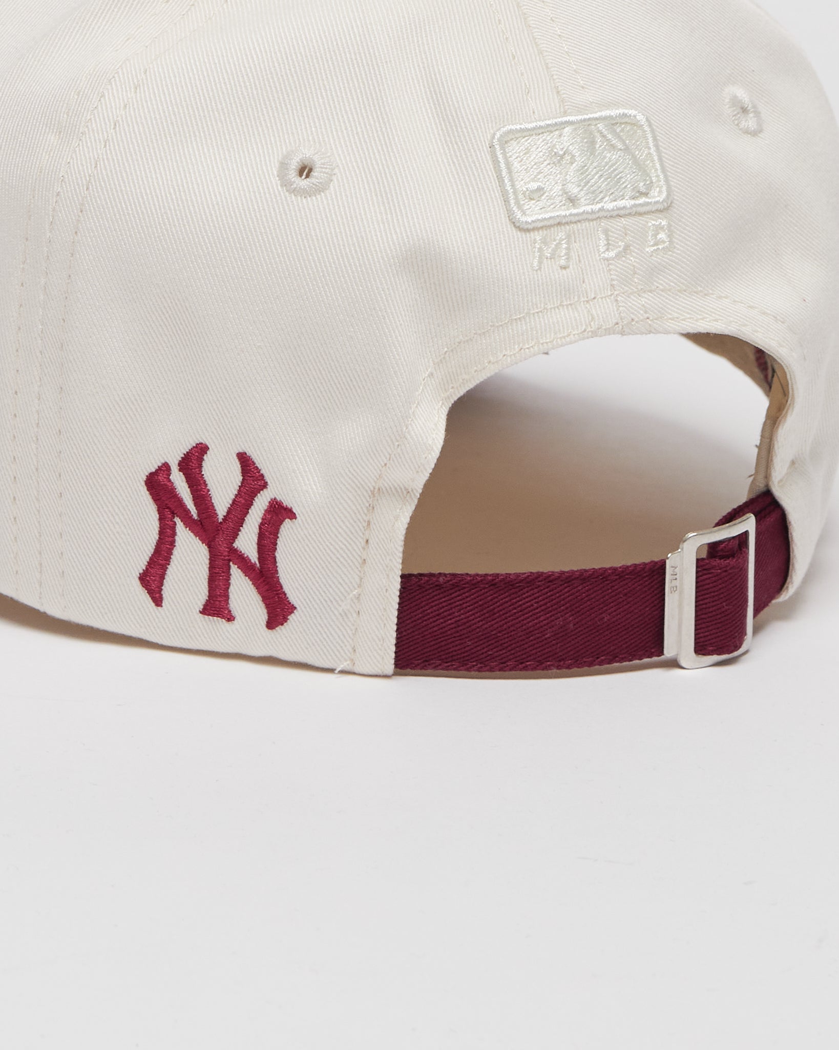 Newyork White Red Cap 12.90