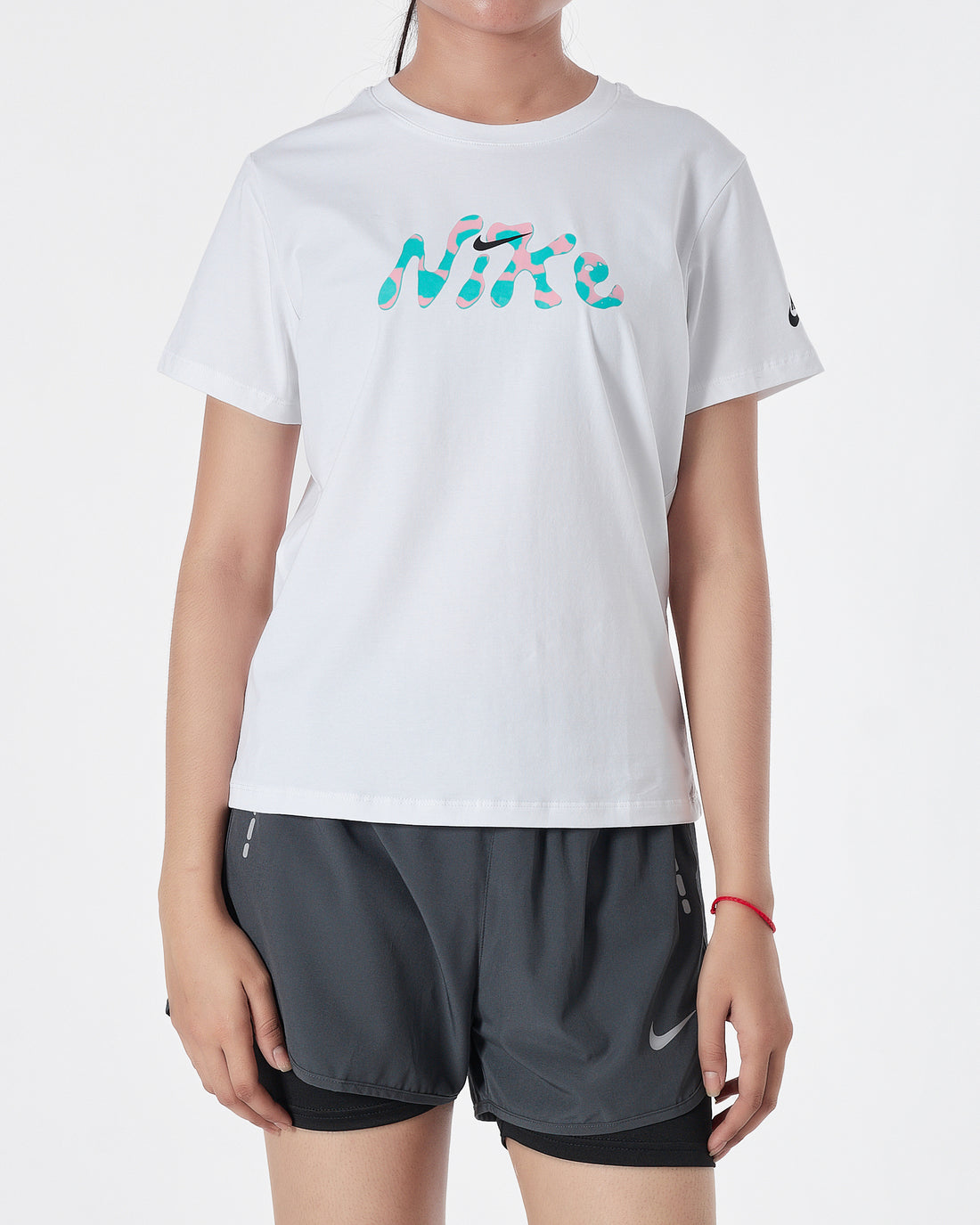 NIK Graffiti Logo Lady White T-Shirt 13.90