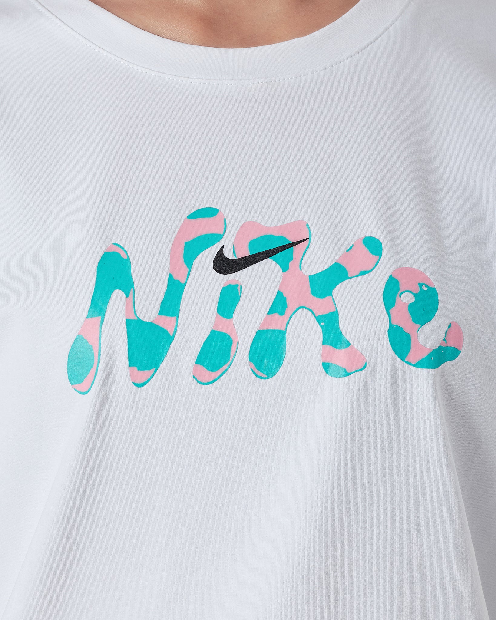 NIK Graffiti Logo Lady White T-Shirt 13.90