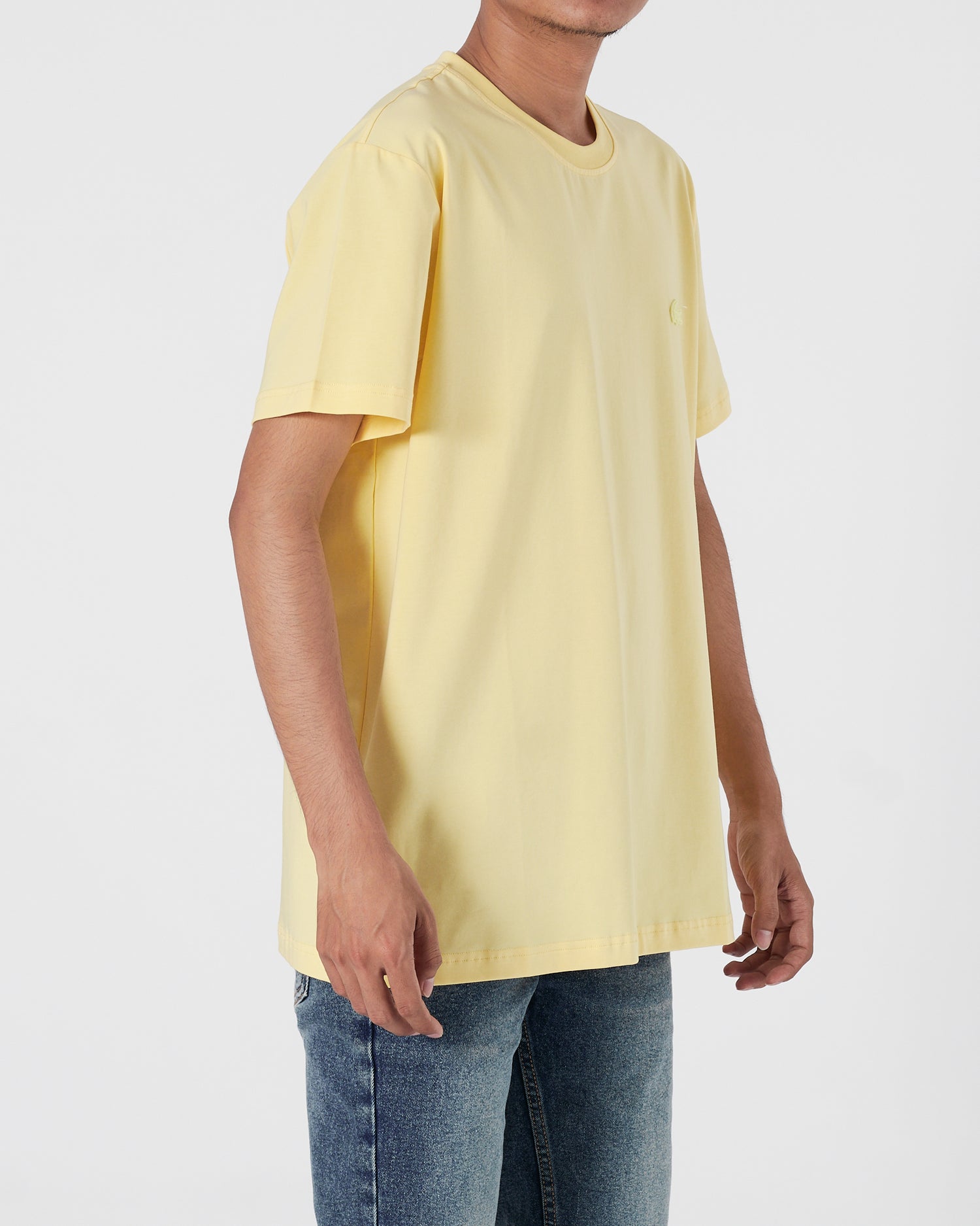 LAC  Plain Color Men Yellow T-Shirt 14.90