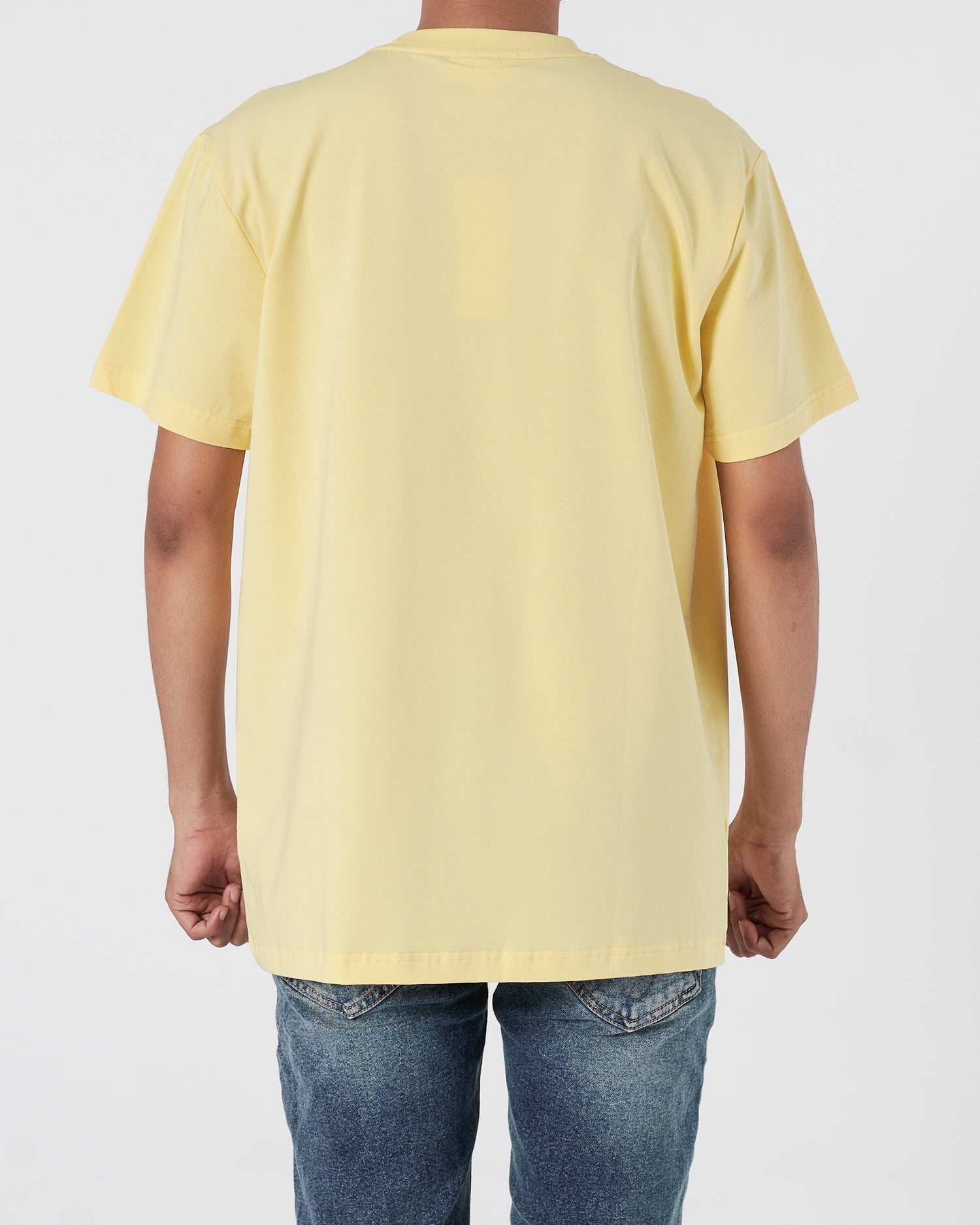 LAC  Plain Color Men Yellow T-Shirt 14.90