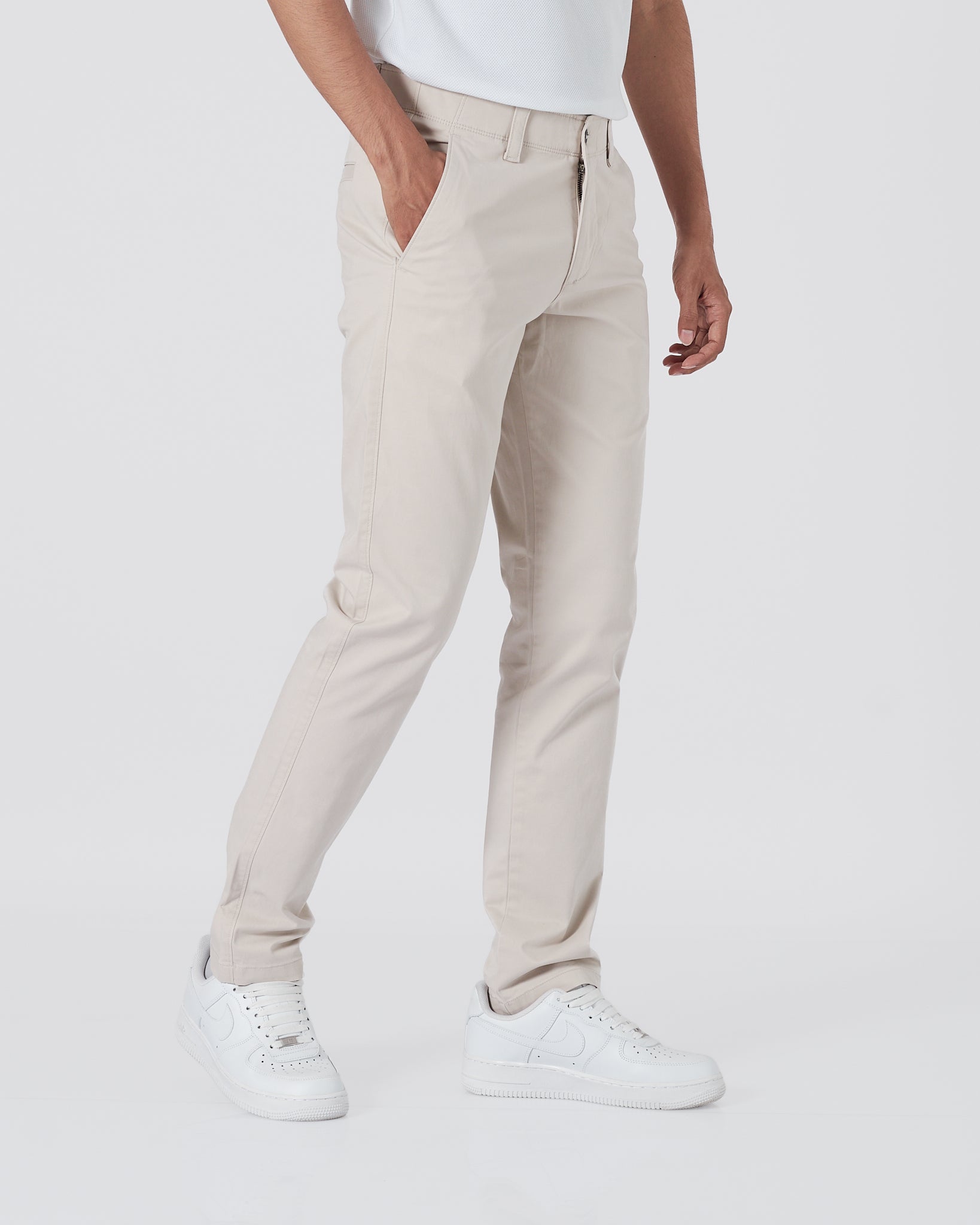 UA Light Cream Men Straight Fit Pants 28.90