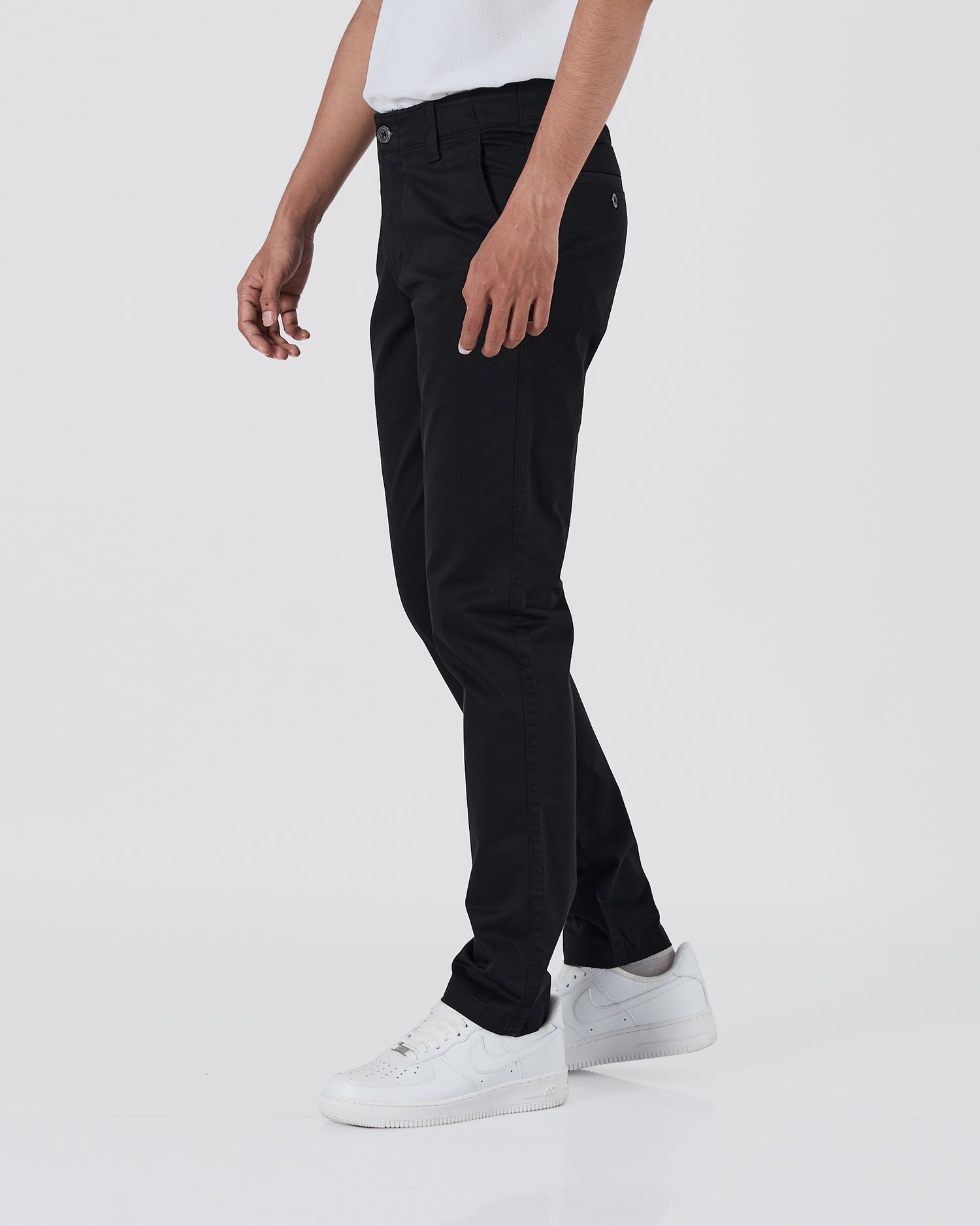 UA Black Men Straight Fit Pants 28.90