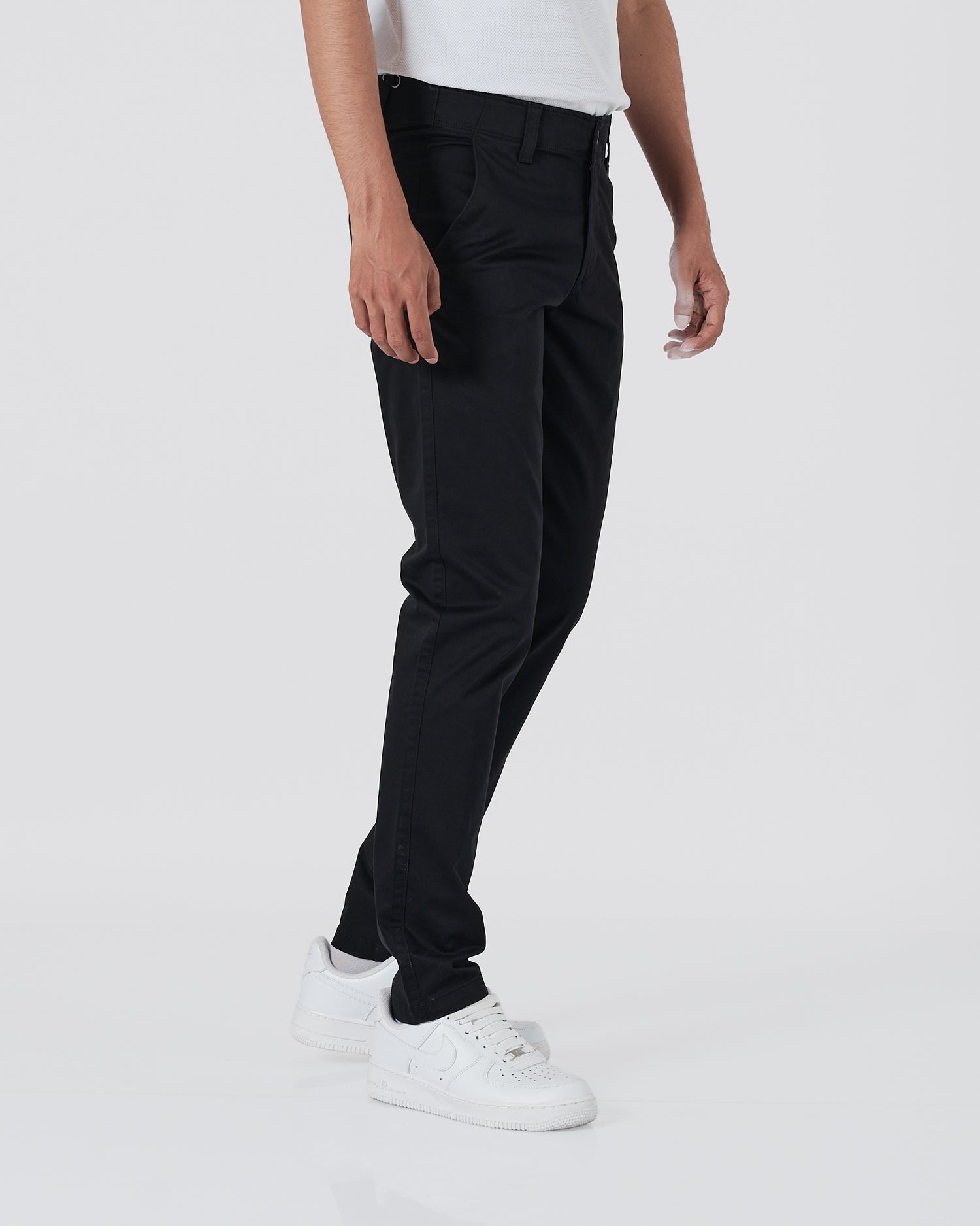 UA Black Men Straight Fit Pants 28.90