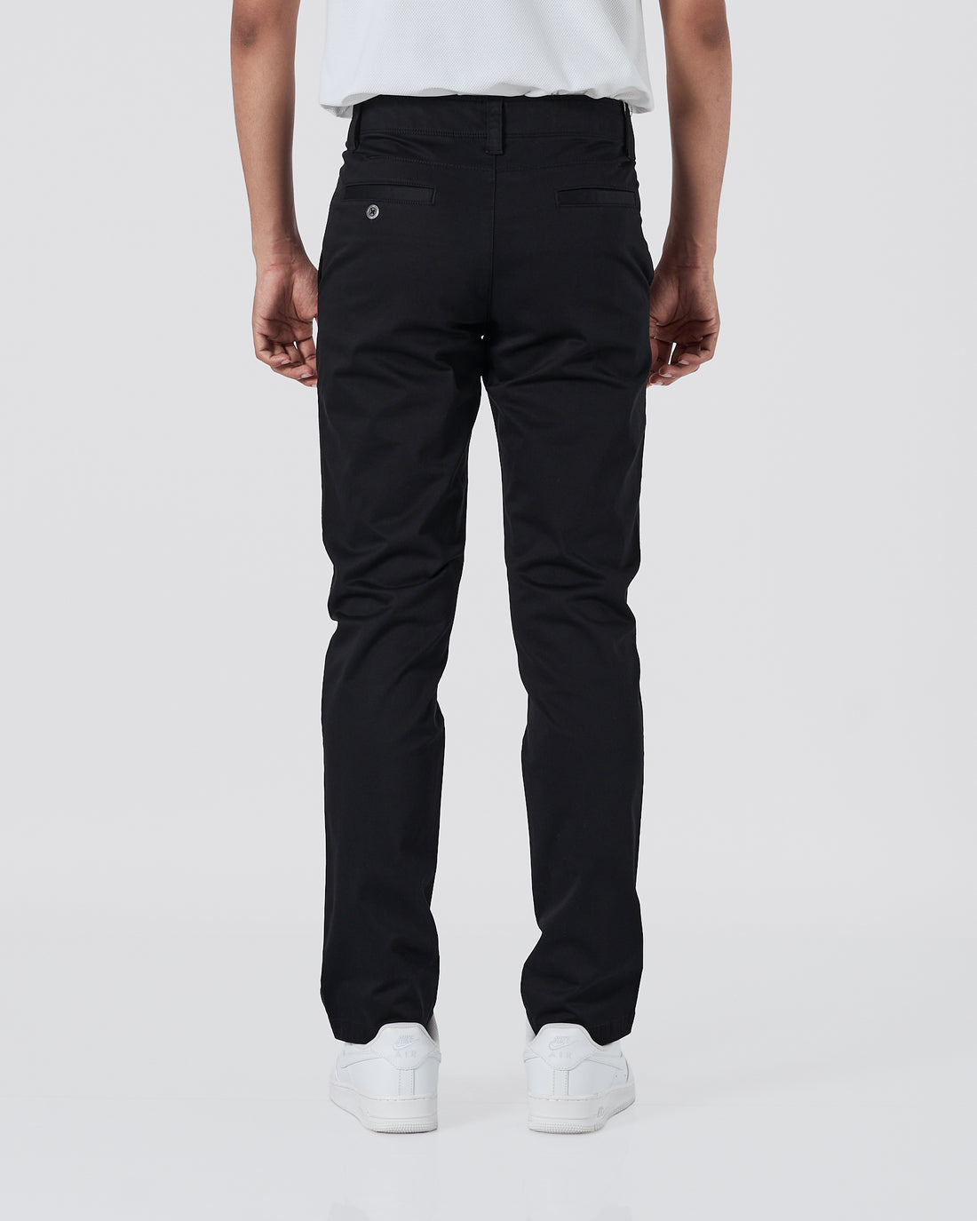 UA Black Men Straight Fit Pants 28.90