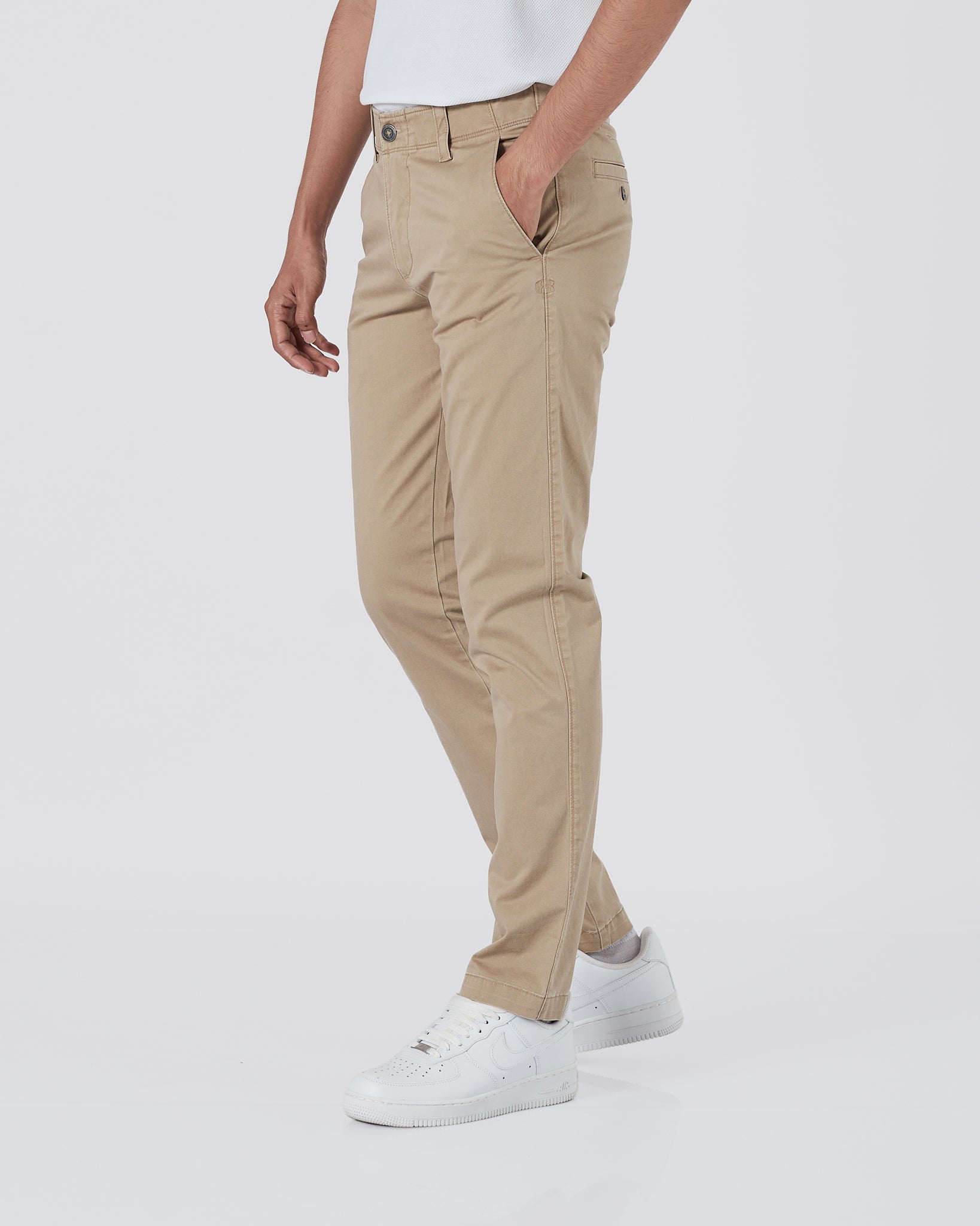 UA Cream Men Straight Fit Pants 28.90