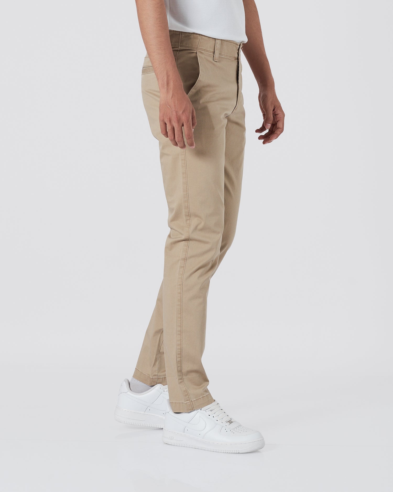 UA Cream Men Straight Fit Pants 28.90