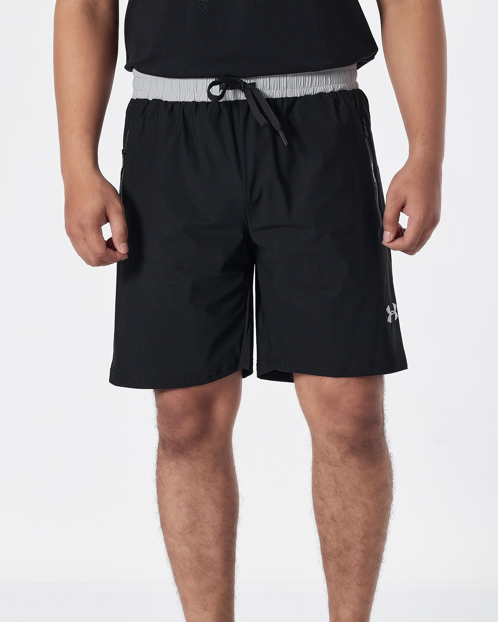 UA Light Weight Men Black Track Shorts 12.90