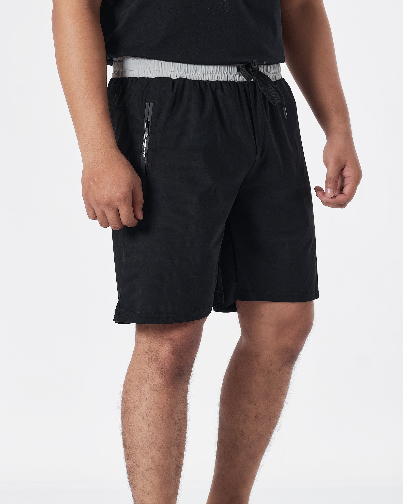 UA Light Weight Men Black Track Shorts 12.90