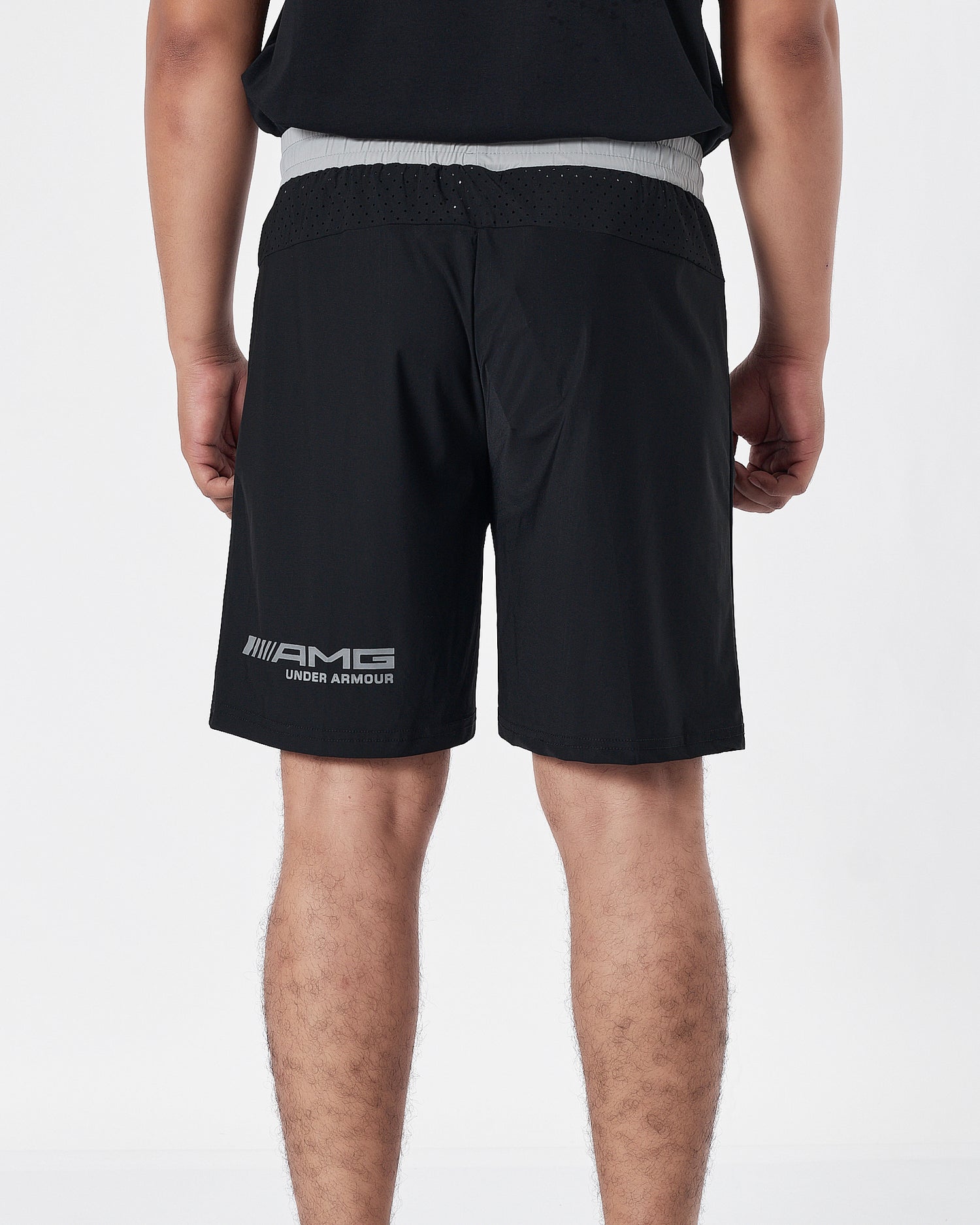 UA Light Weight Men Black Track Shorts 12.90