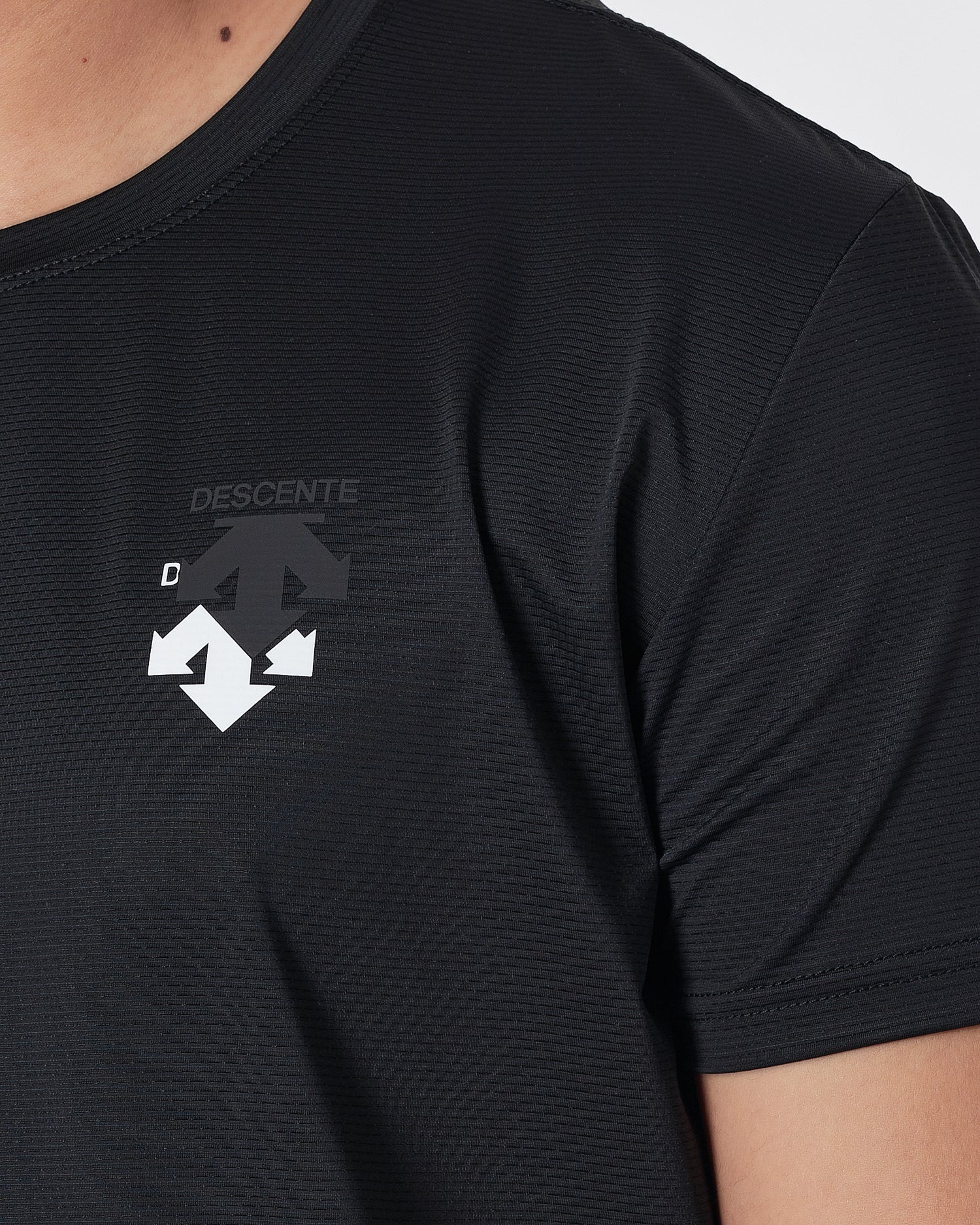 DES Logo Printed Men Black Sport T-Shirt 13.50