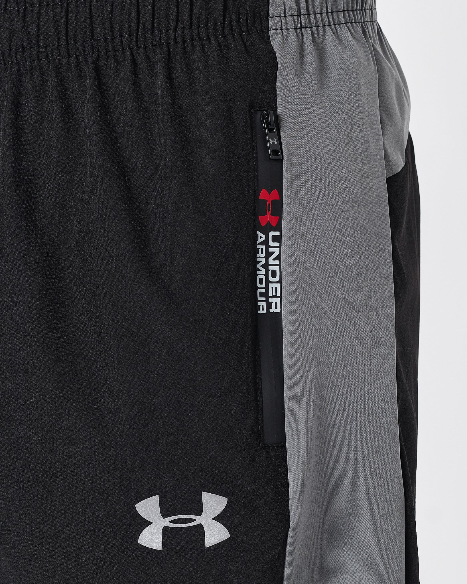 UA Side Striped Logo Vertical Men Black Track Shorts 12.90