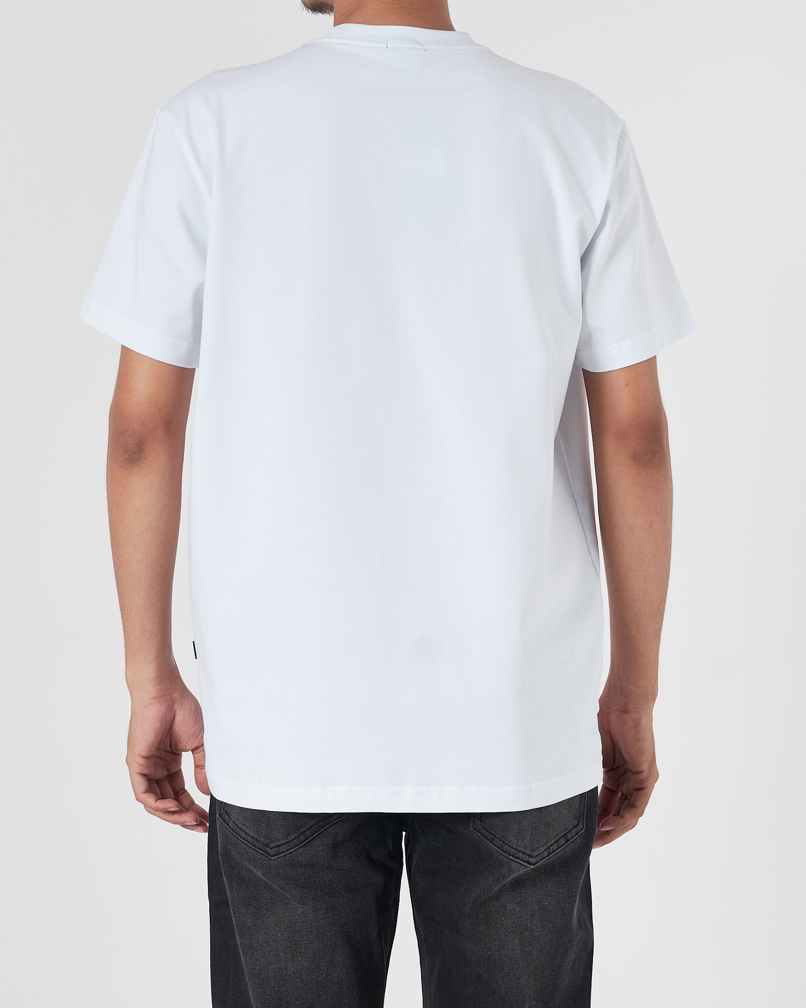 HUG Plain Color Men Men White T-Shirt 13.90