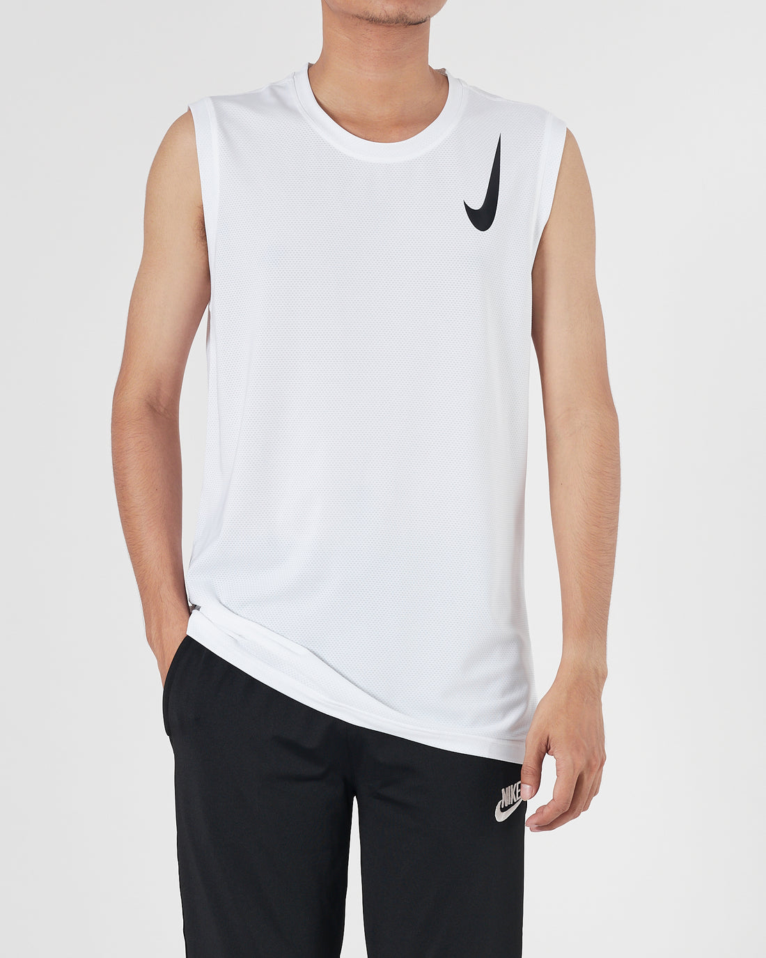 NIK Swooh Logo Printed Men White Sport Tank Top 11.50