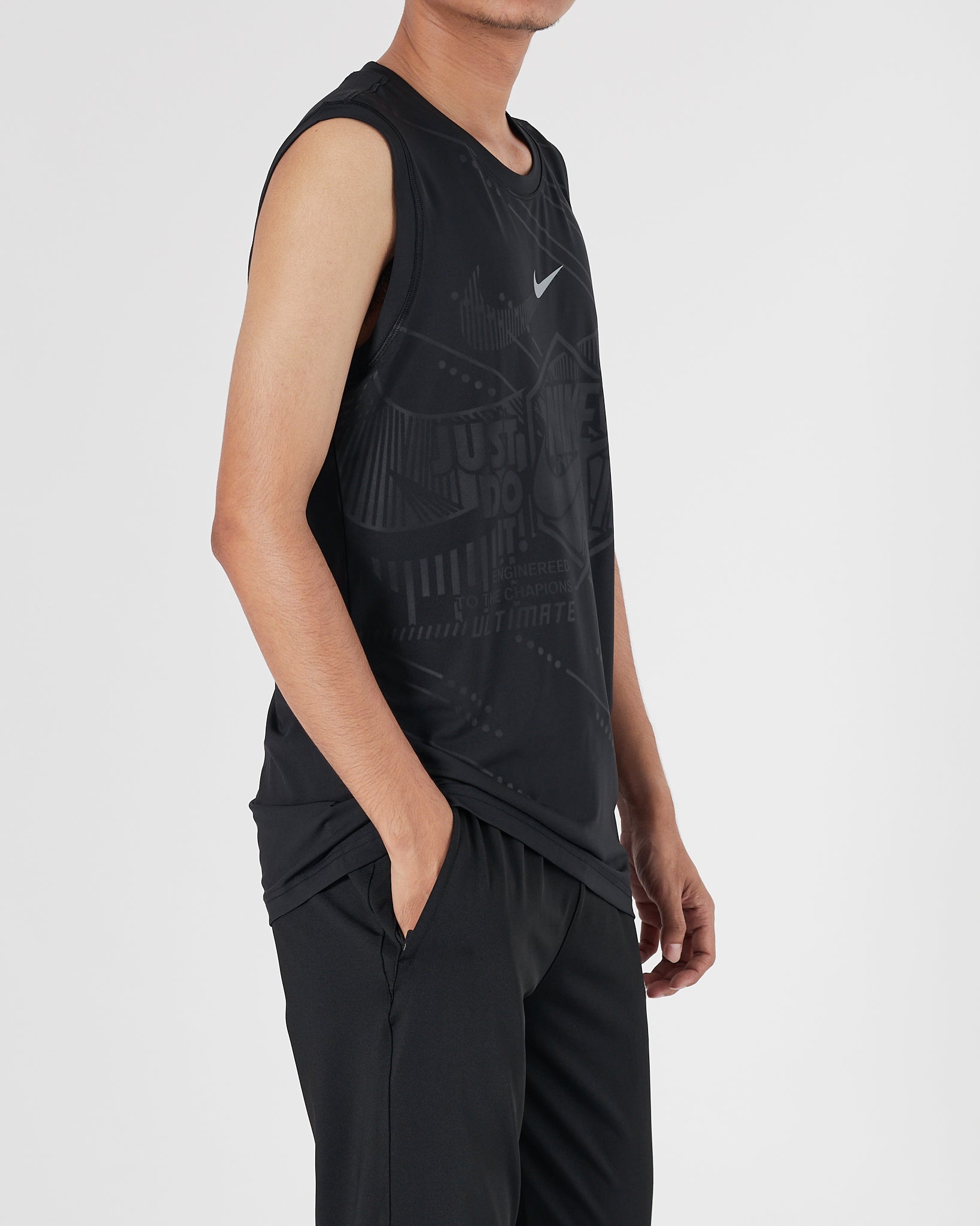 NIK Swooh Light Weight Men Black Sport Tank Top 11.90