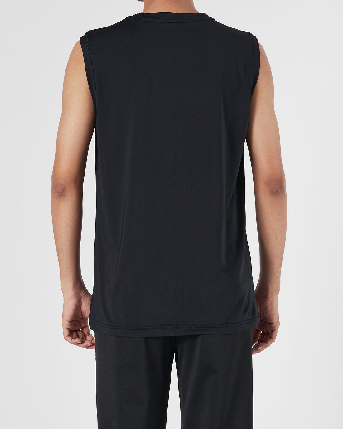 UA Men Black Sport Tank Top 11.90