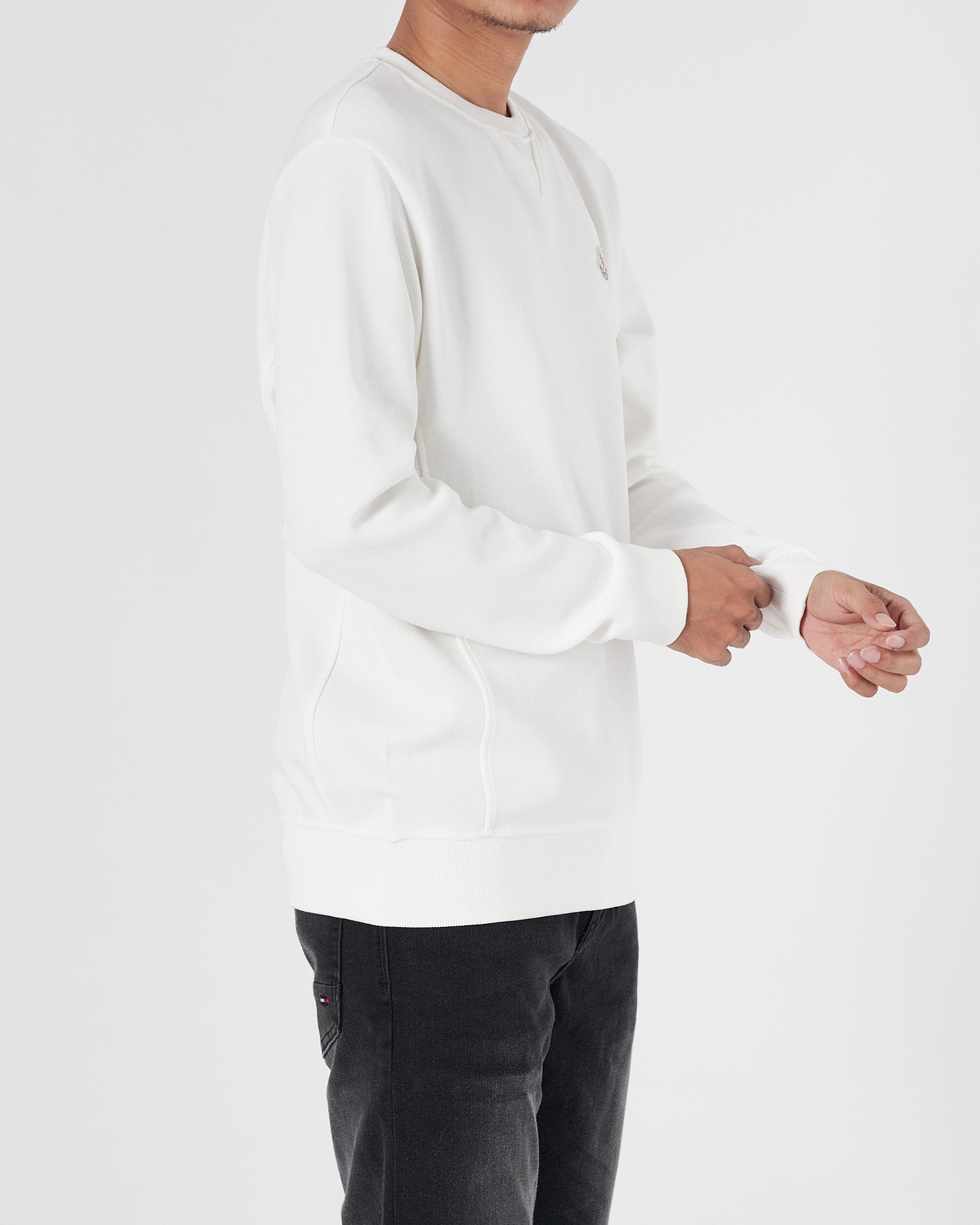 MON Men White Sweater 22.90