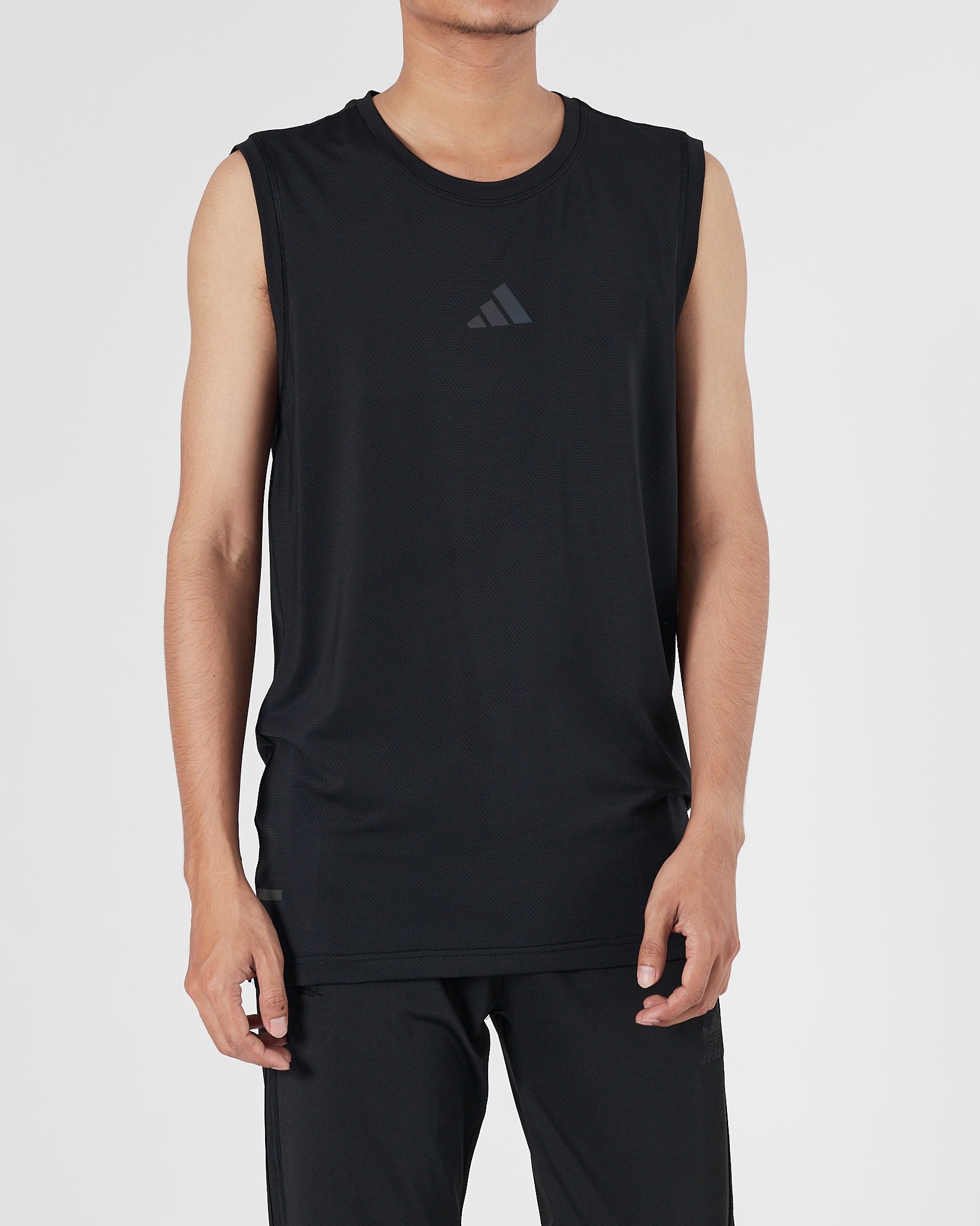 ADI Hologram Logo Men Black Sport Tank Top 11.90