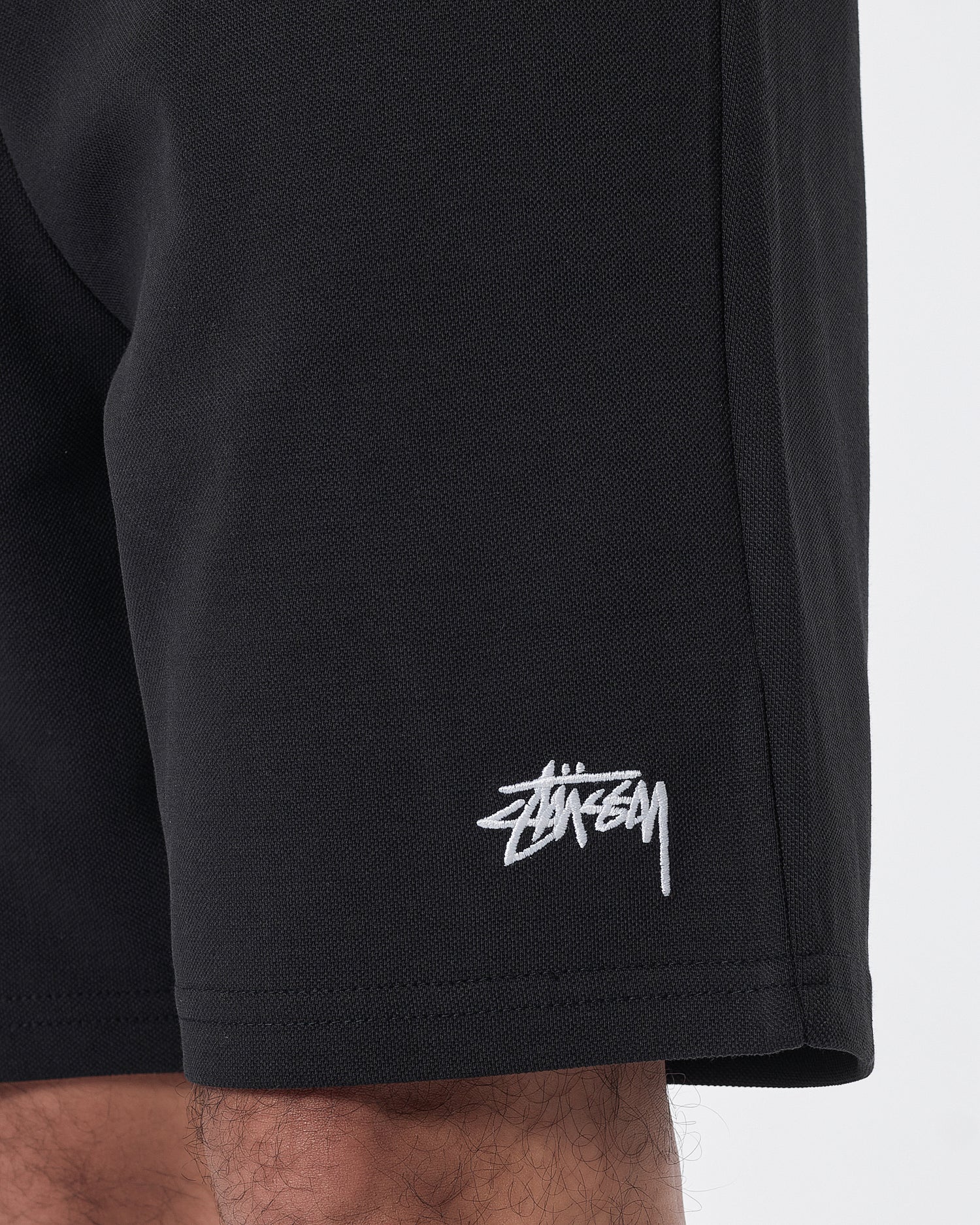 STU Logo Embroidered Men Black Short Pants 17.90