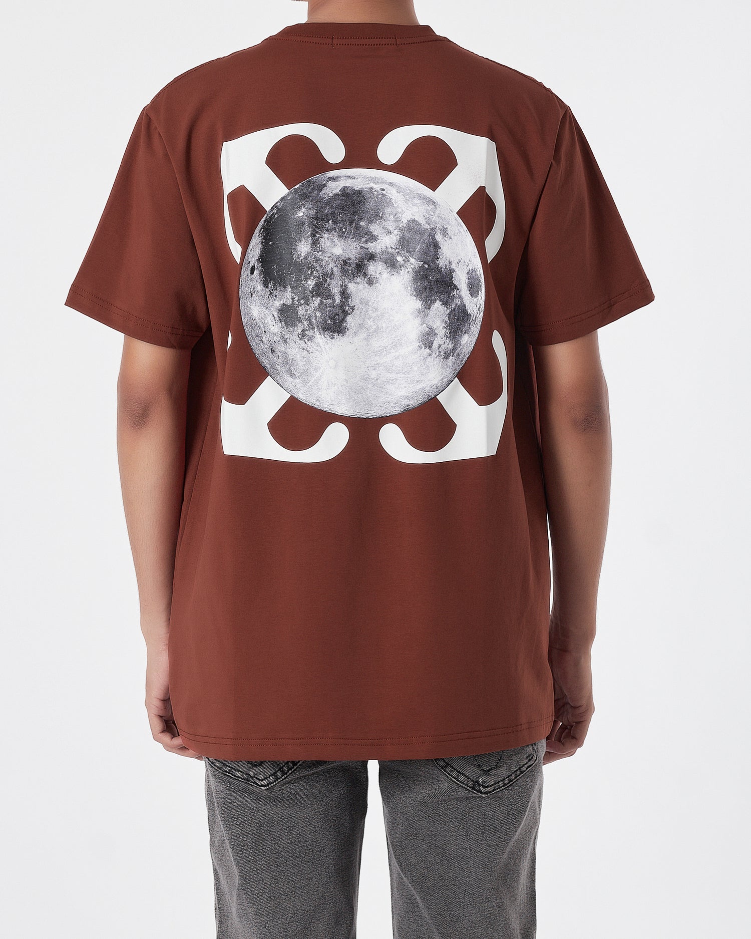 OW Moon Arrow Skate Men Red T-Shirt 16.90