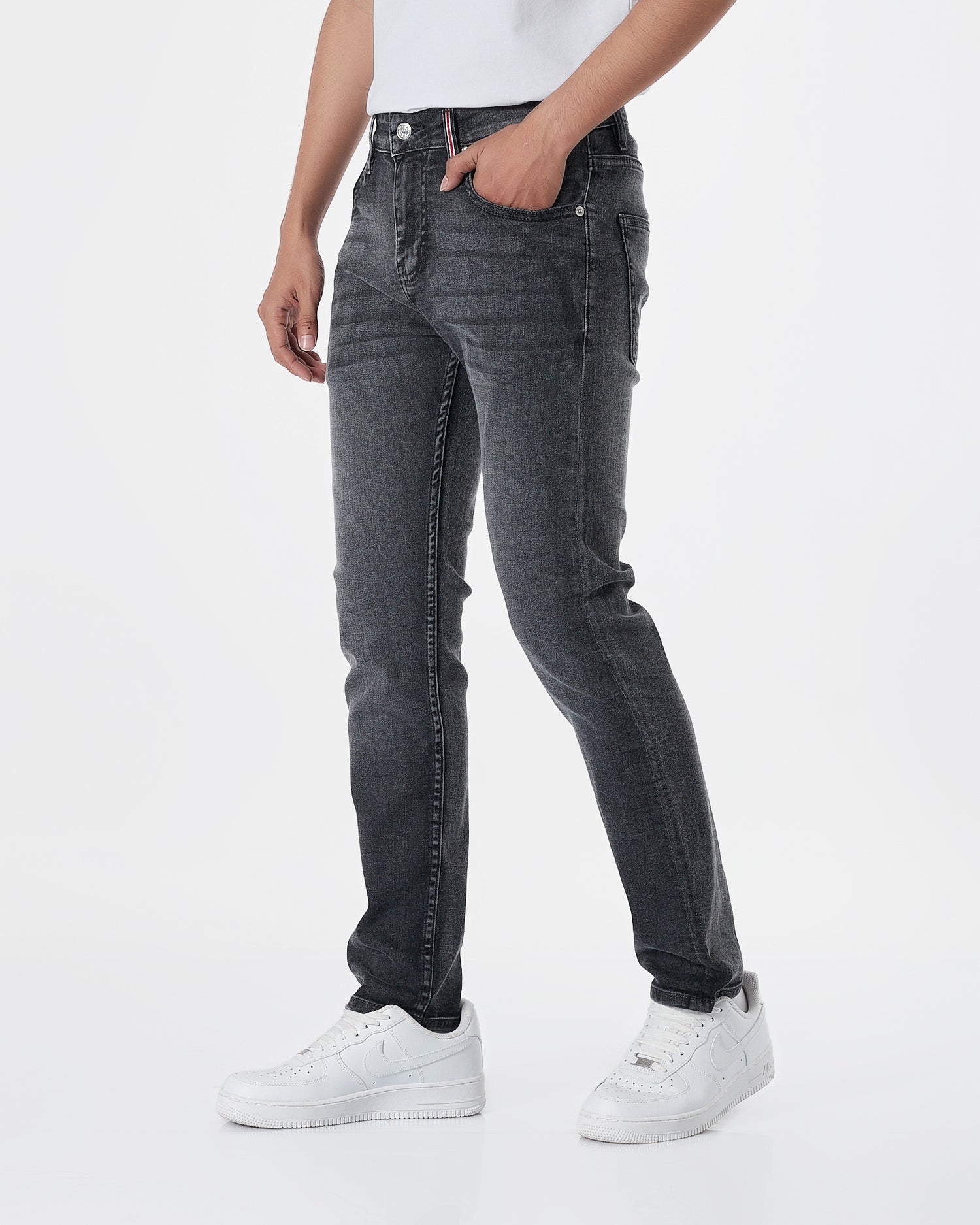 GUC Men Charcoal Slim Fit Jeans 27.90