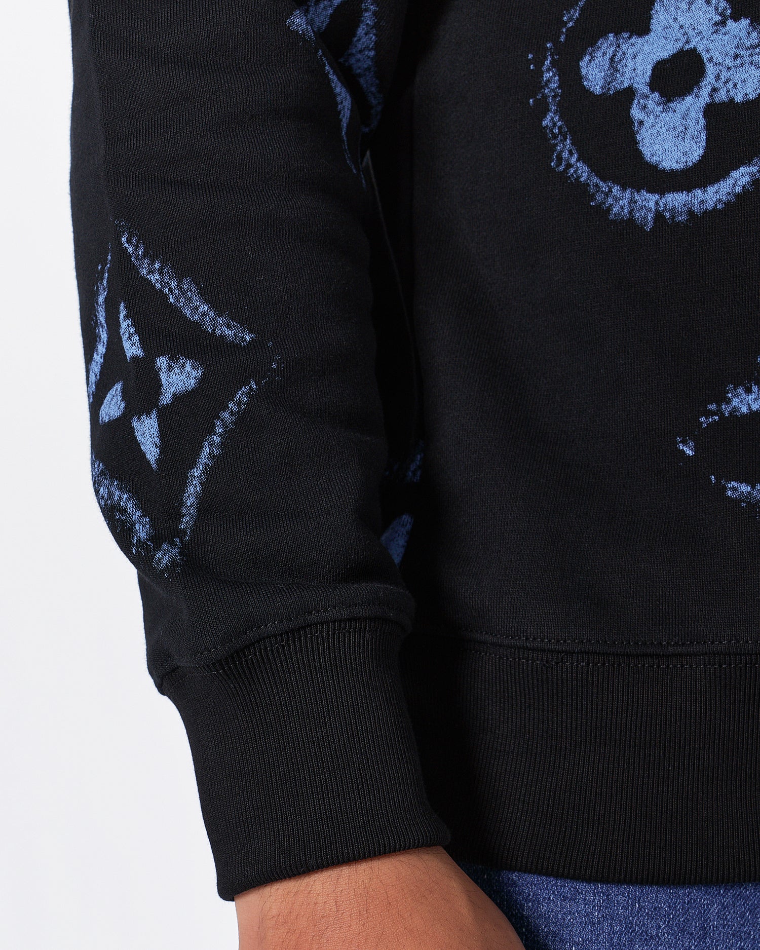 LV Monogram Over Printed Men Black Sweater 32.90
