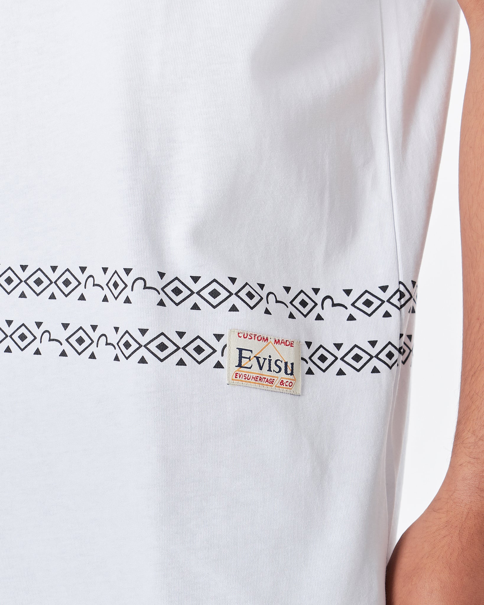 EVI Graffiti Kamon Printed Men White T-Shirt 18.90