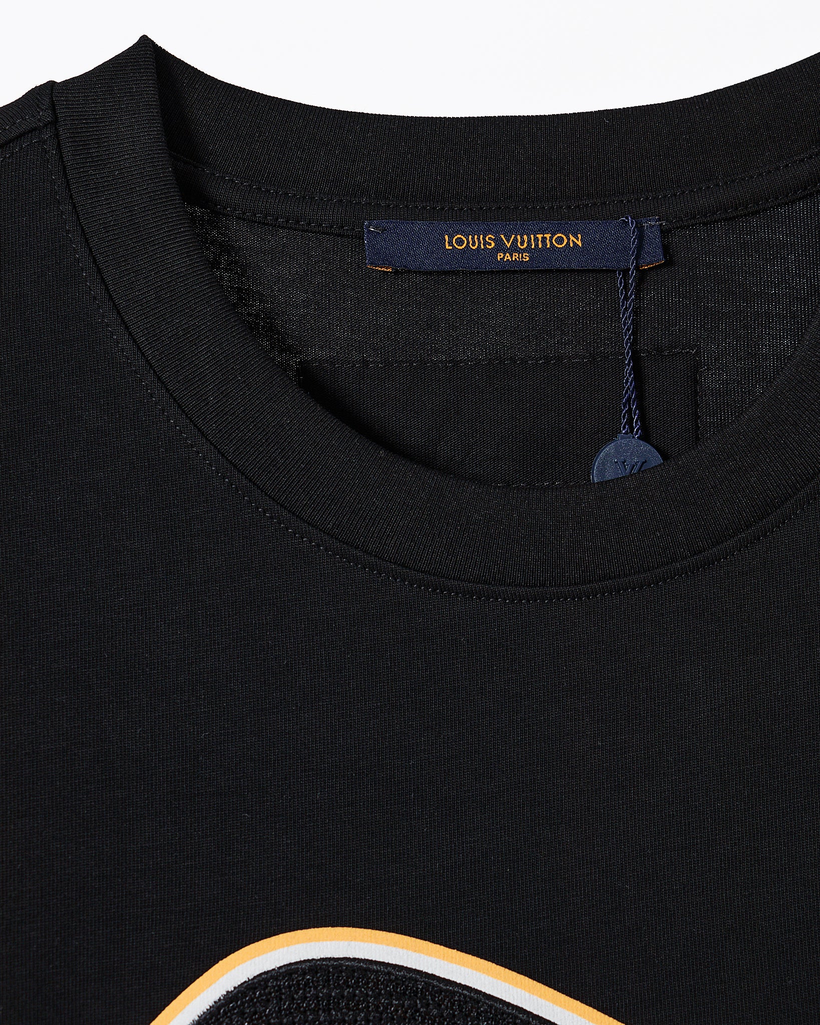 LV Eye Embroidered Men Black T-Shirt 55.90