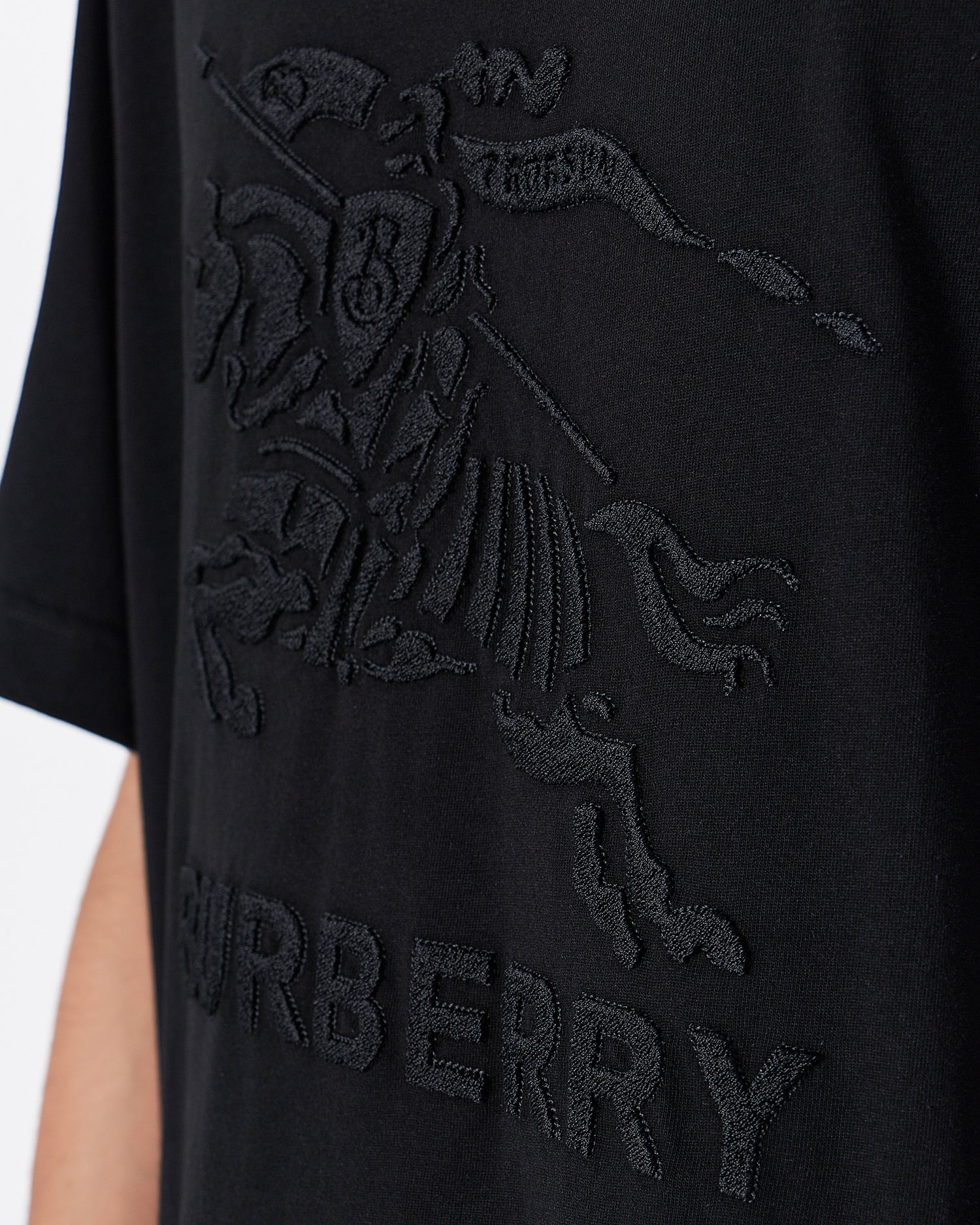 BUR Establish Horse Embroidered Men Black T-Shirt 54.90
