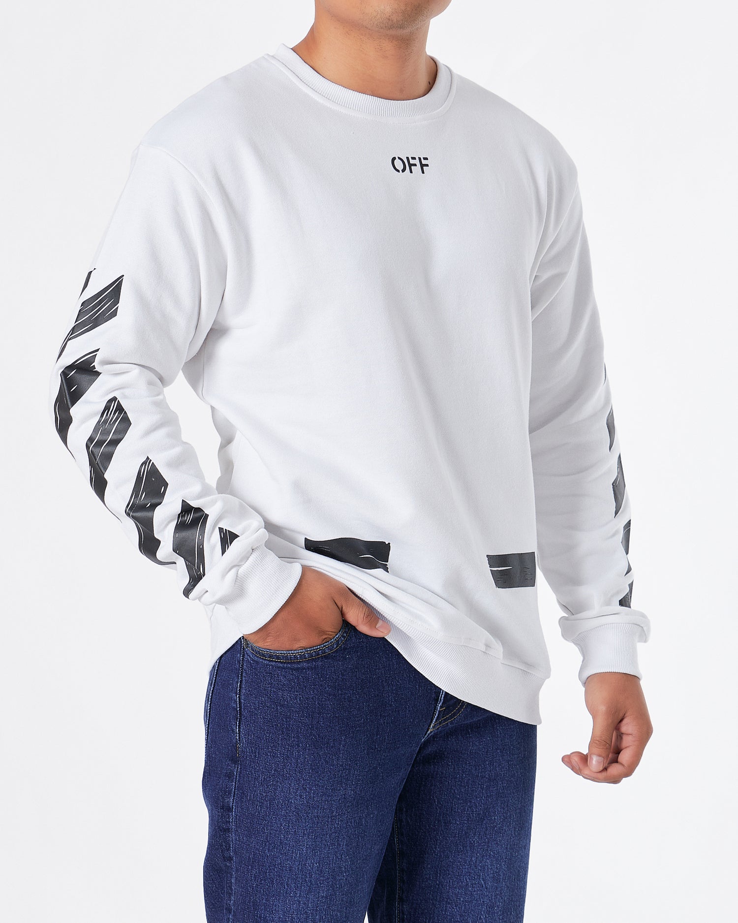 OW Cross Arrow Back Printed Men White  Sweater 29.90
