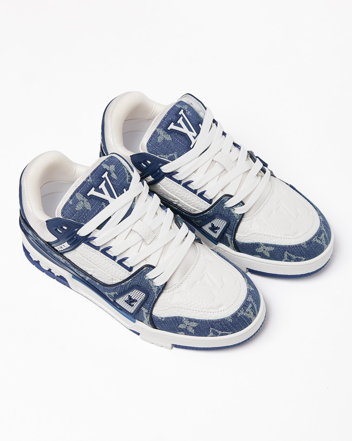 LV Trainer Shoes 165.90