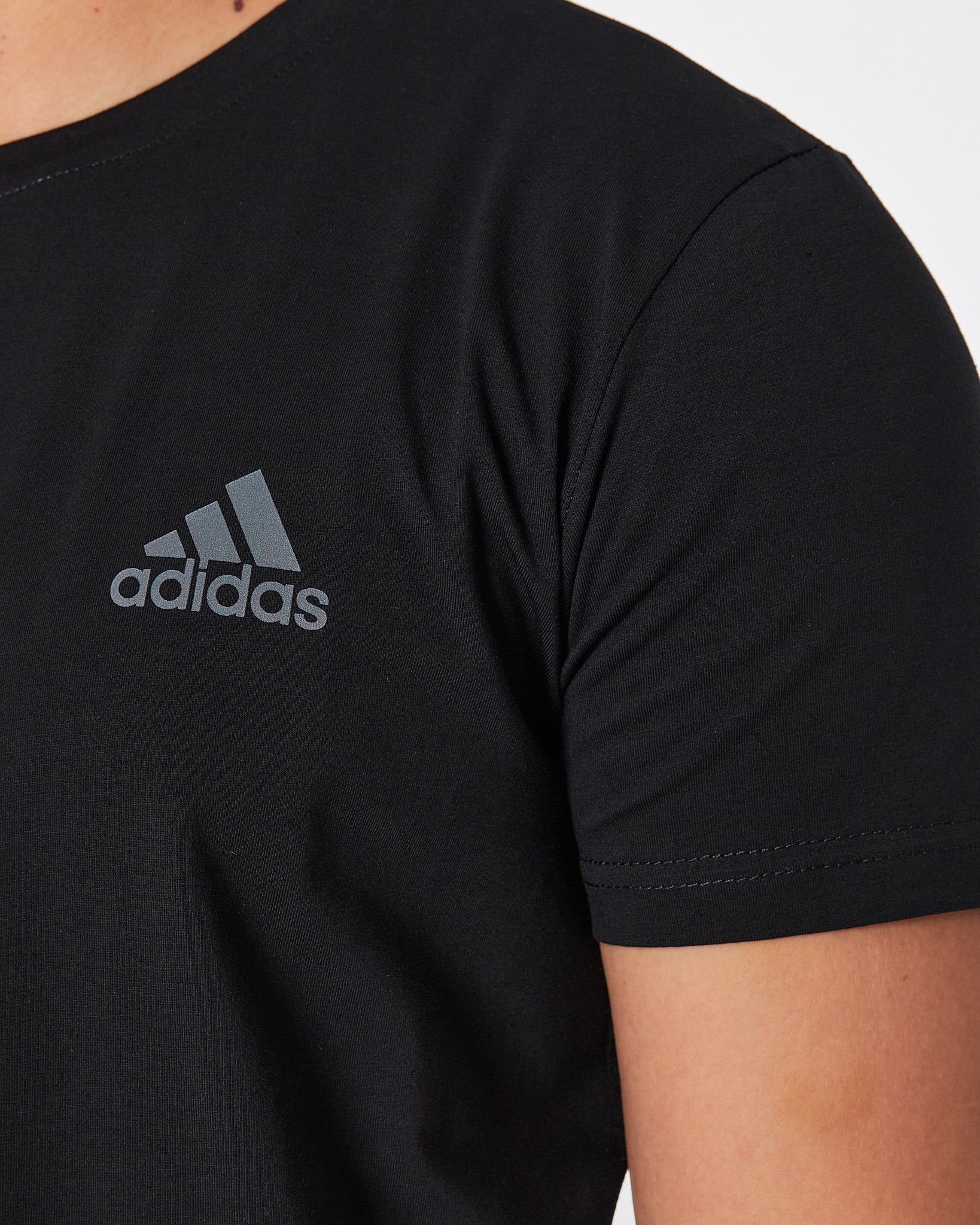 ADI Logo Vertical Printed Men Black T-Shirt 15.50